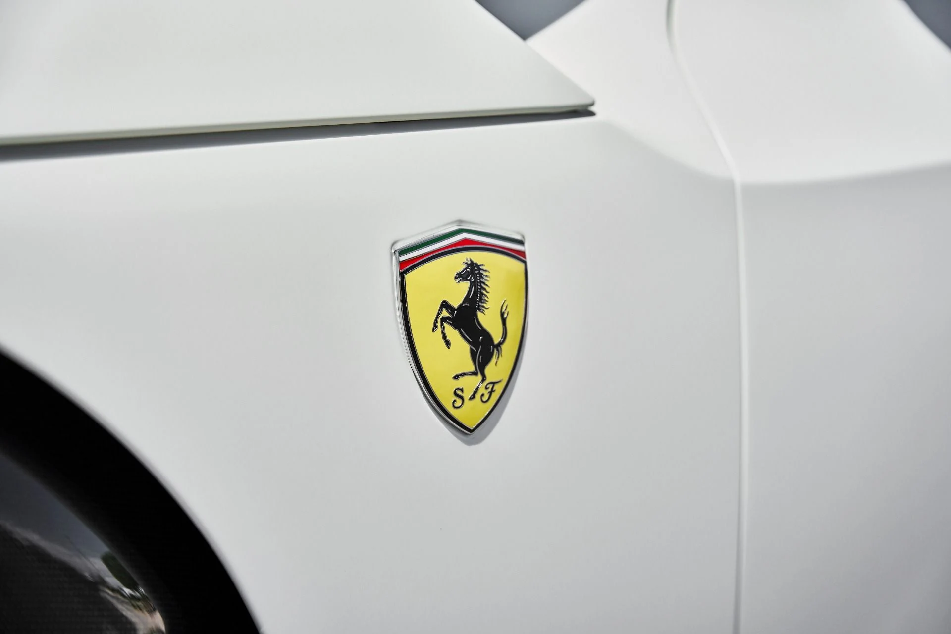 mph010_3145585870_Used_2025_Ferrari_Purosangue_Base_1778708132_74d0336f41