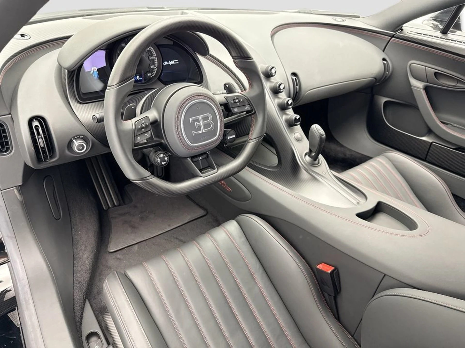 mph010_3149252_used_2023_bugatti_chiron_supersport_8119_23034924_11_1024_5433cedd9a