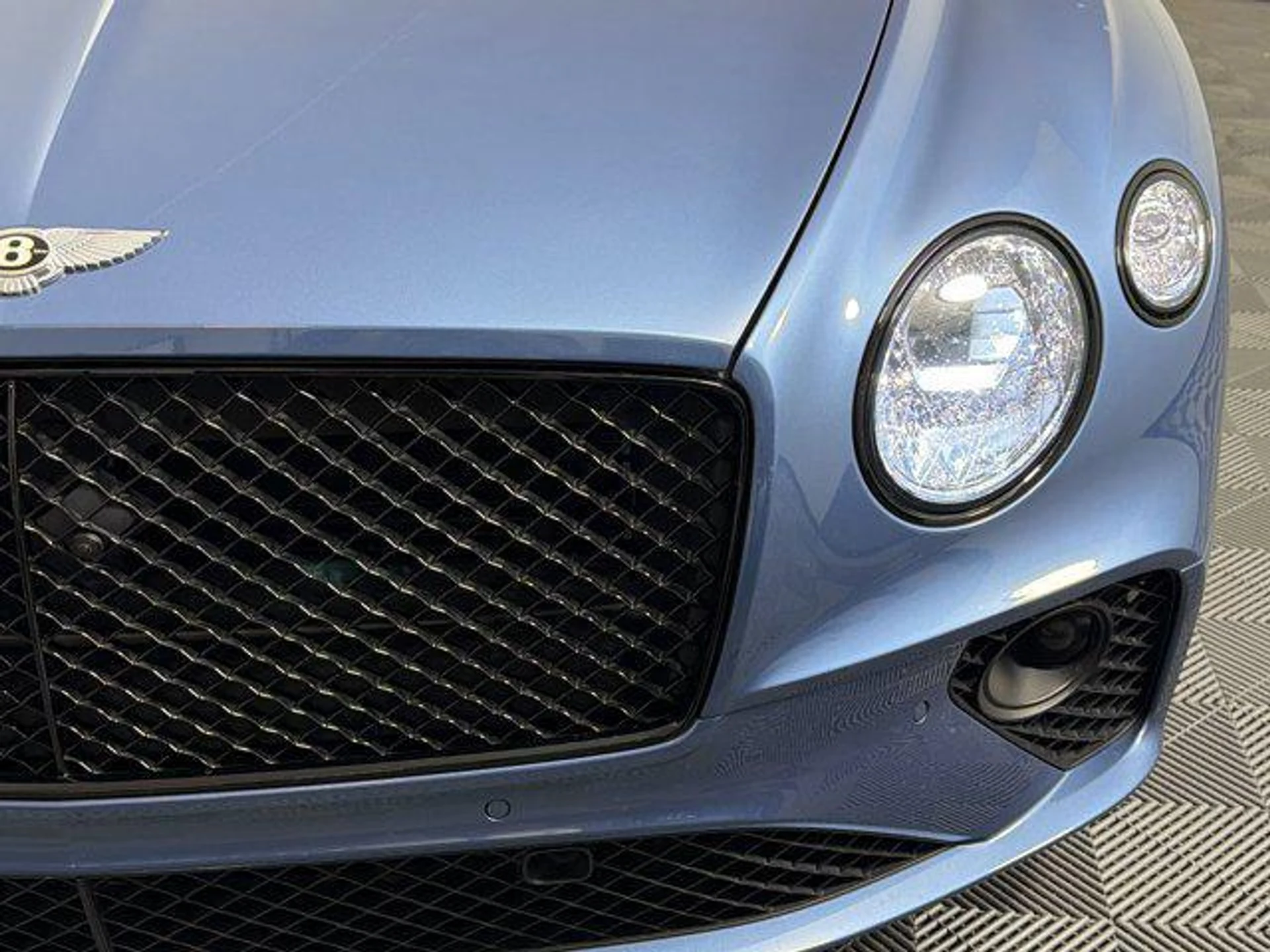 mph010_3151617706_v_Fg_DH_Hi_N7pnb_UCV_Oo_Gnm_B79x_UE_0e7a2142d8