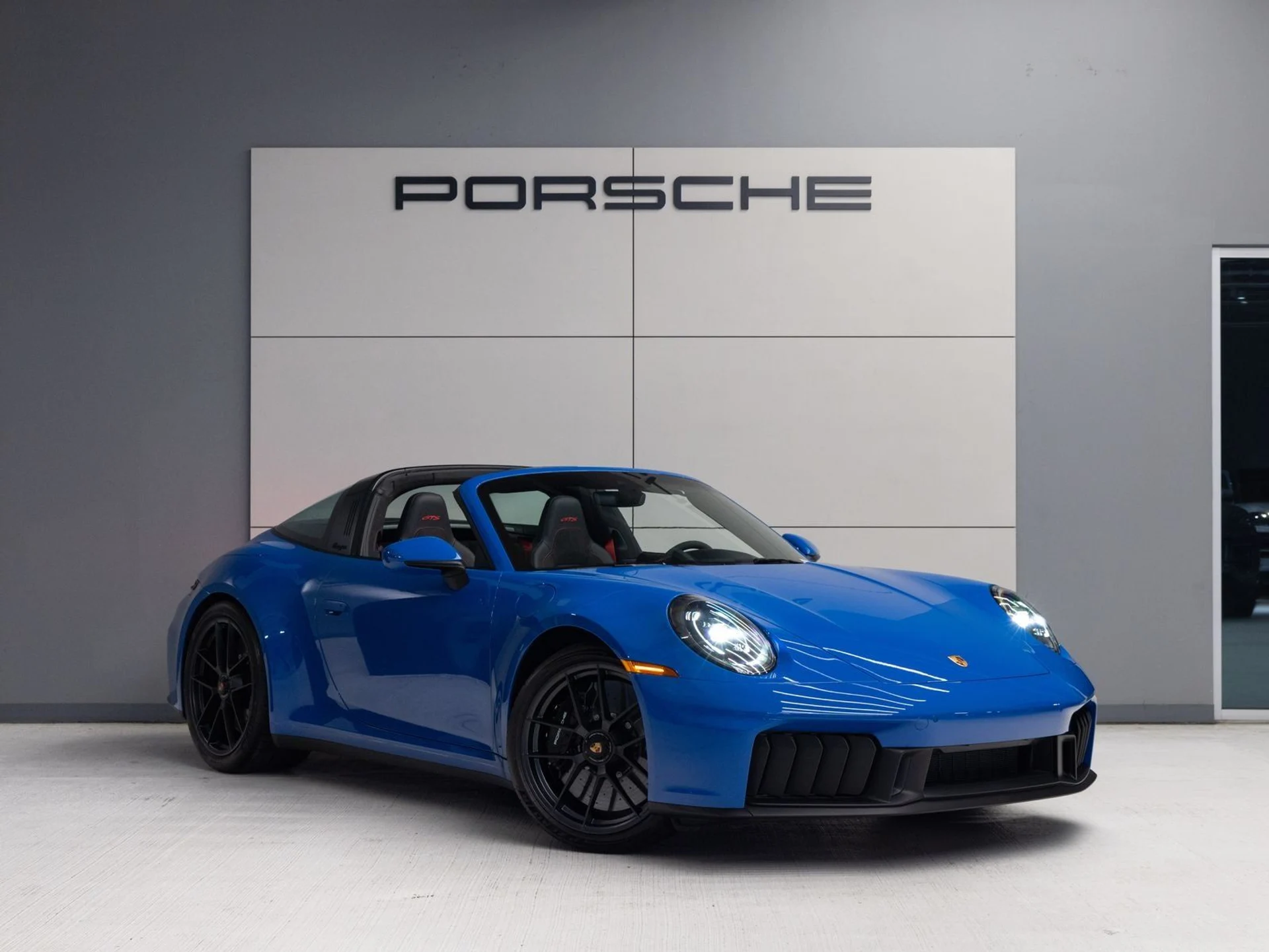 mph010_3156956466_11_5d5efee28d