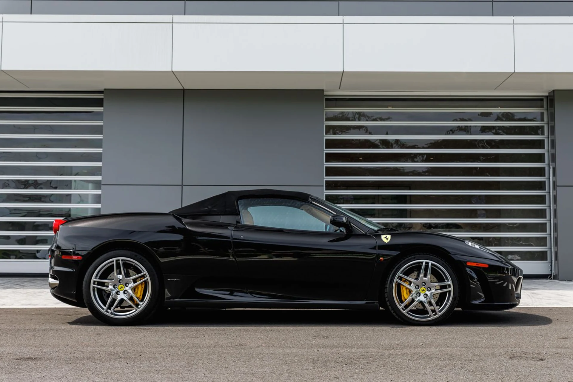 mph010_3159430199_Used_2007_Ferrari_F430_Spider_dde09a7391
