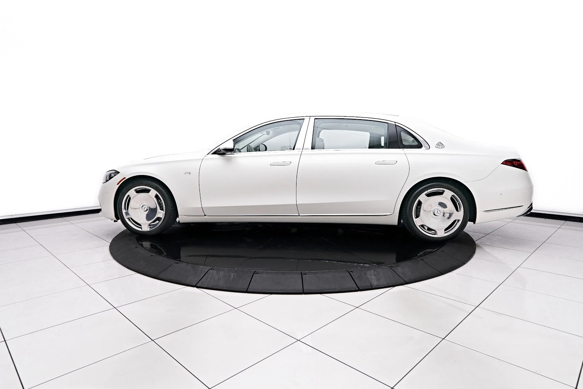mph010_31618599_Used_2023_Mercedes_Benz_S_Class_Maybach_S_680_1755991206_b1793f3403