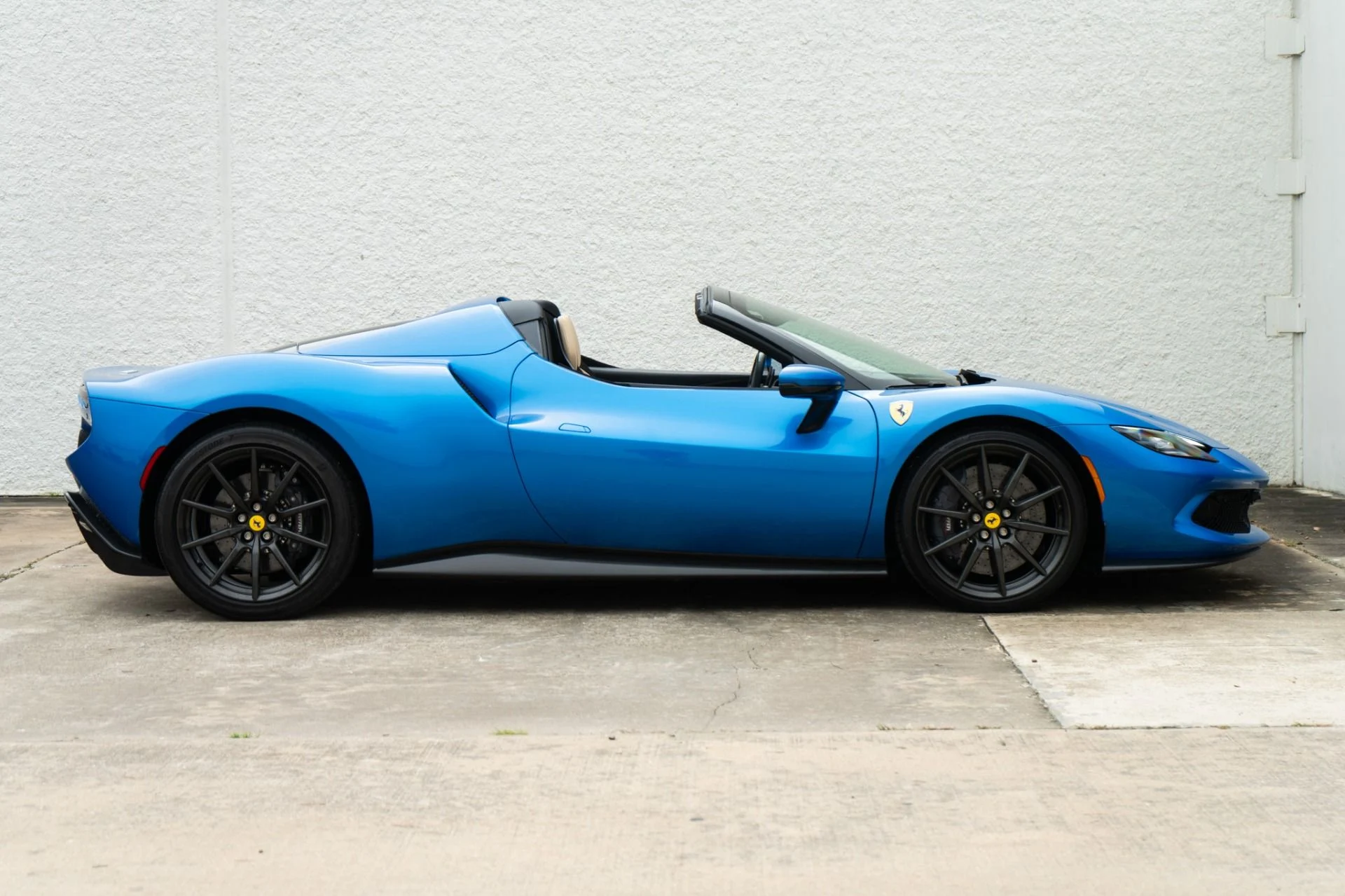 mph010_3169962520_Used_2023_Ferrari_296_GTS_GTS_1784132681_584451d9c2