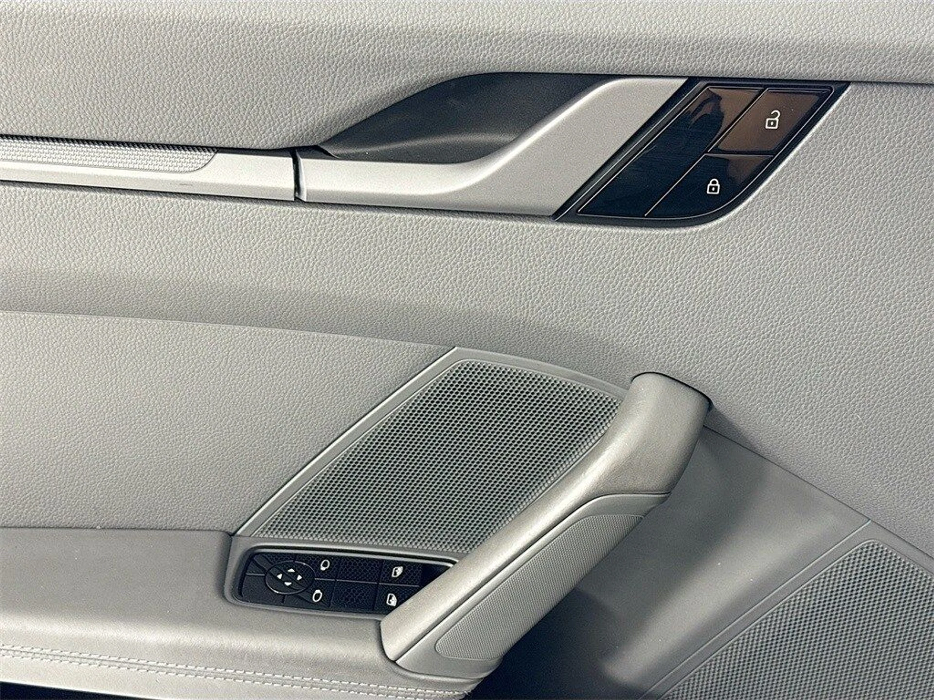 mph010_317146526_35dfee485a867b2d1f5bd01d05f61274x_178778b634