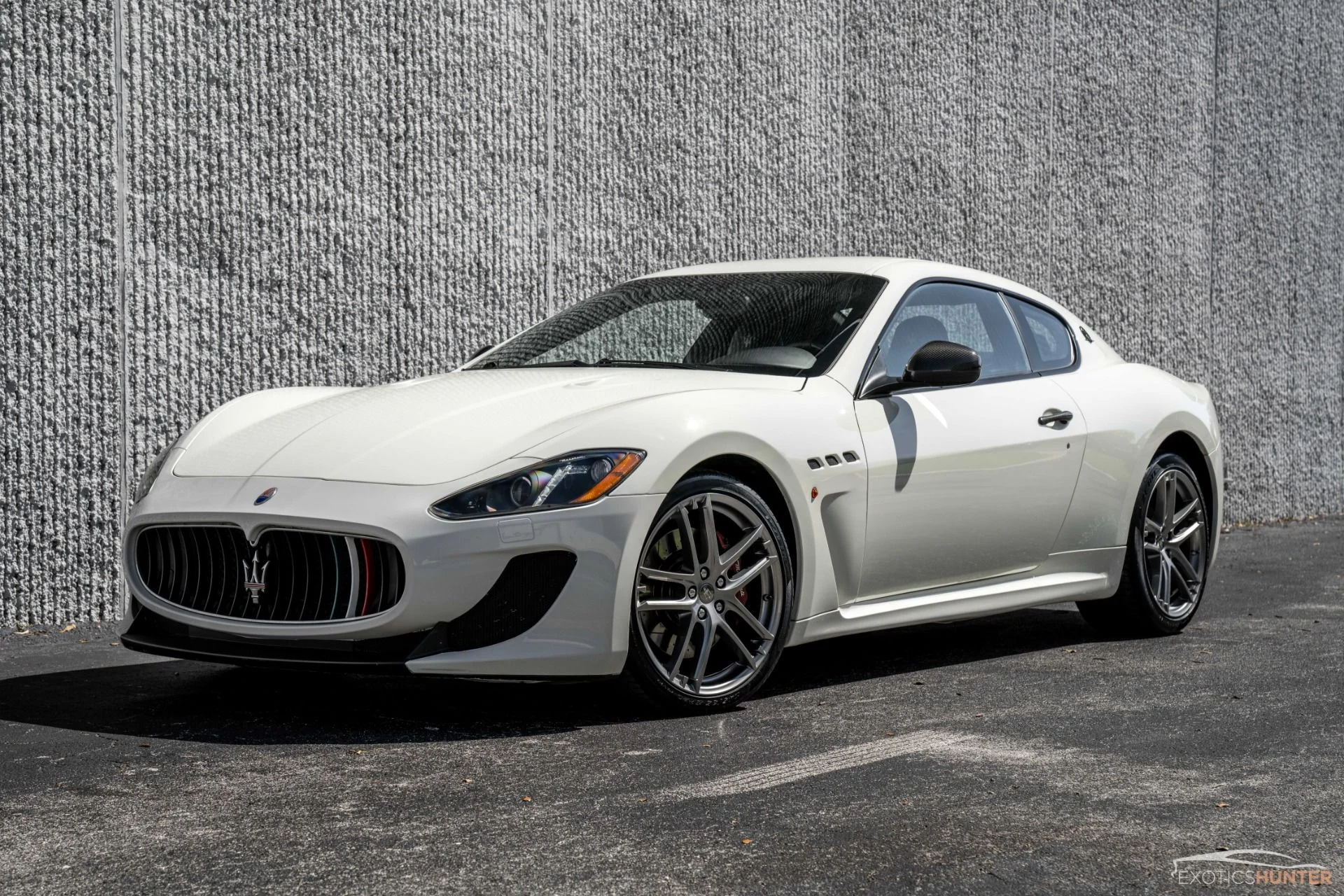 mph010_3178962361_Used_2013_Maserati_Gran_Turismo_MC_with_Carbon_Everywhere_and_Bose_Audio_1761061125_f5334beb29