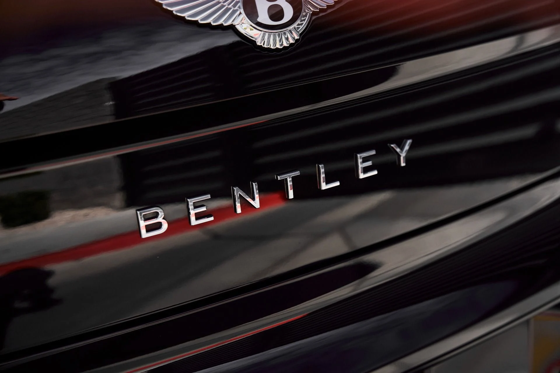 mph010_3179802570_Used_2023_Bentley_Flying_Spur_S_1770950639_81adfa2bf5