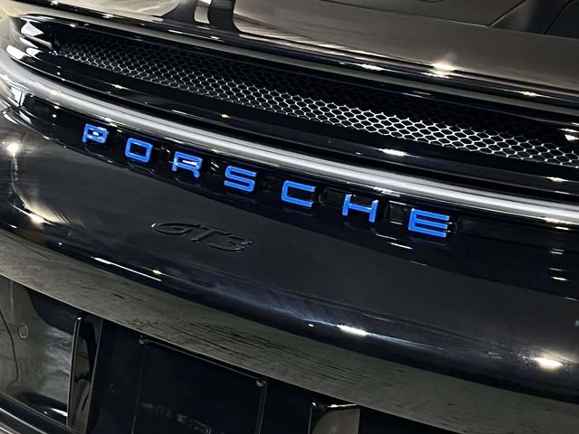 mph010_3181520041_b3aed3cd39f3b9771475314d8f8224d8x_8c540ffe89