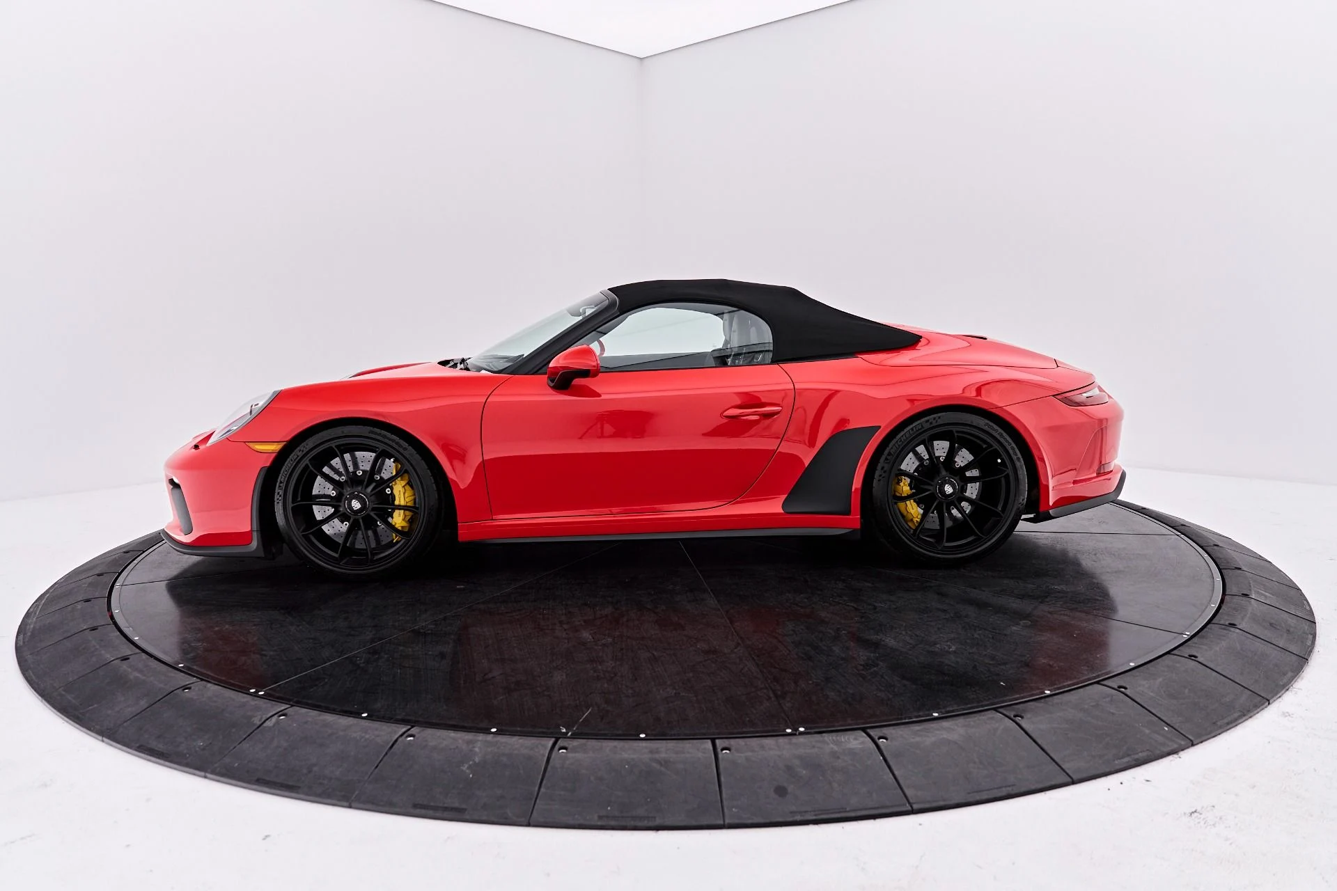 mph010_3184932549_Used_2019_Porsche_911_Speedster_1791997588_2465a3a68b
