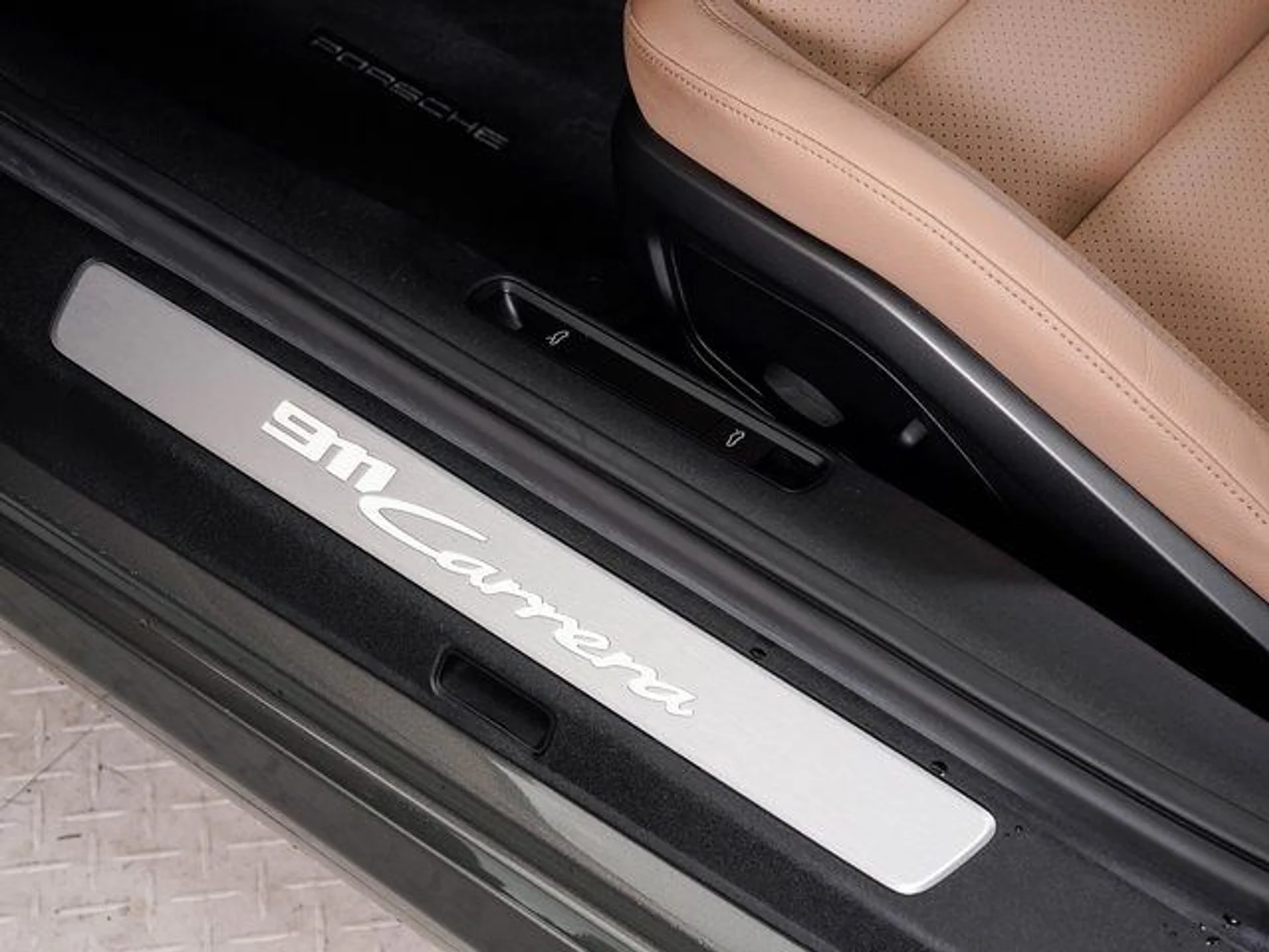 mph010_3188306084_21cf81c3d28e914a597dea7051ed77f3_80377ac655