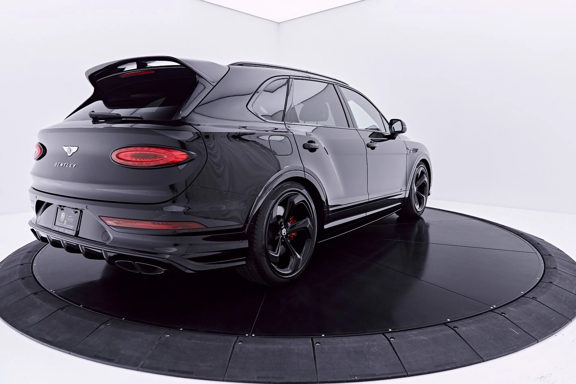 mph010_3193155272_Used_2023_Bentley_Bentayga_S_1782967285_616c279c8c