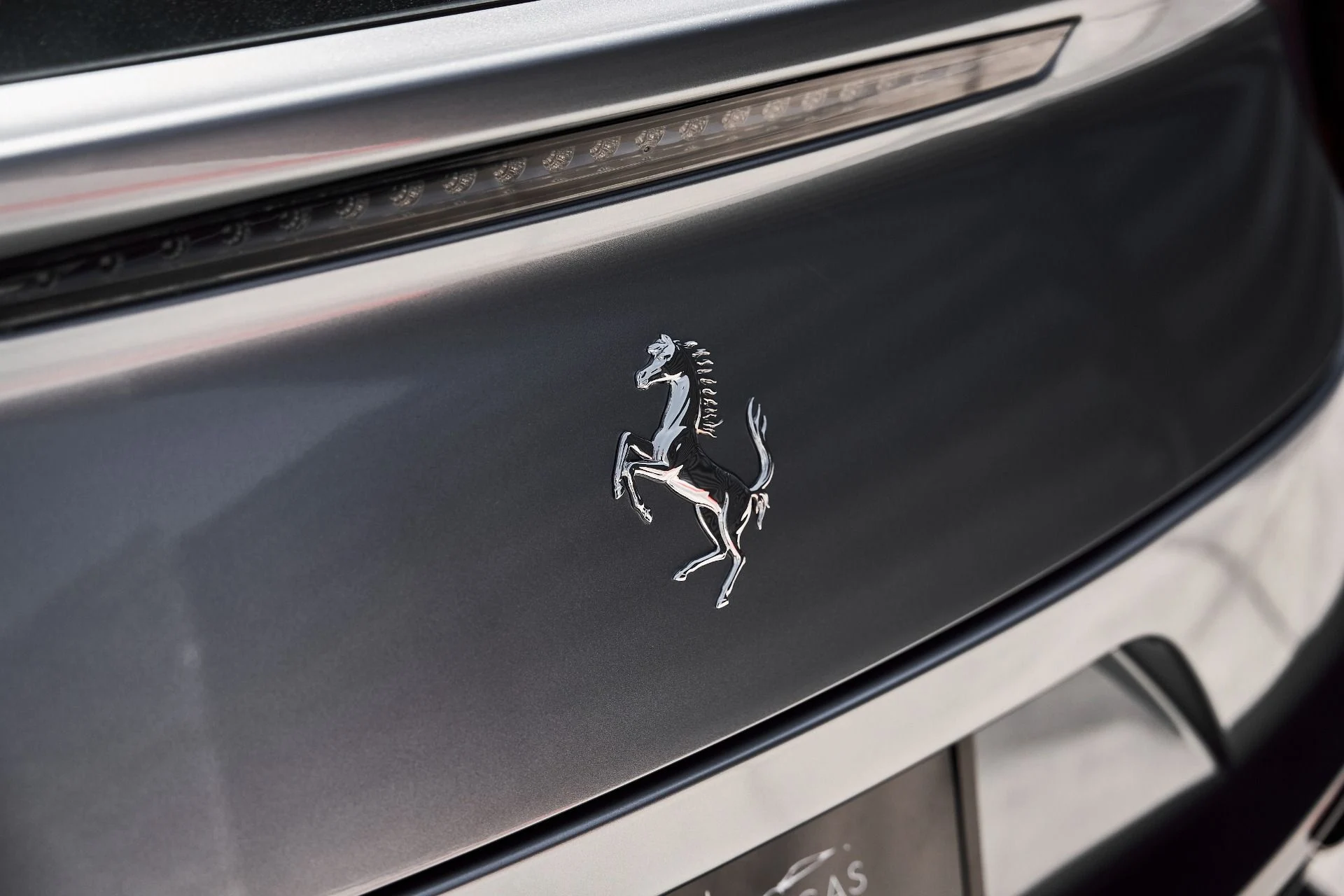 mph010_3193268930_Used_2018_Ferrari_GTC_4_Lusso_V12_1775612003_68a907f3c4