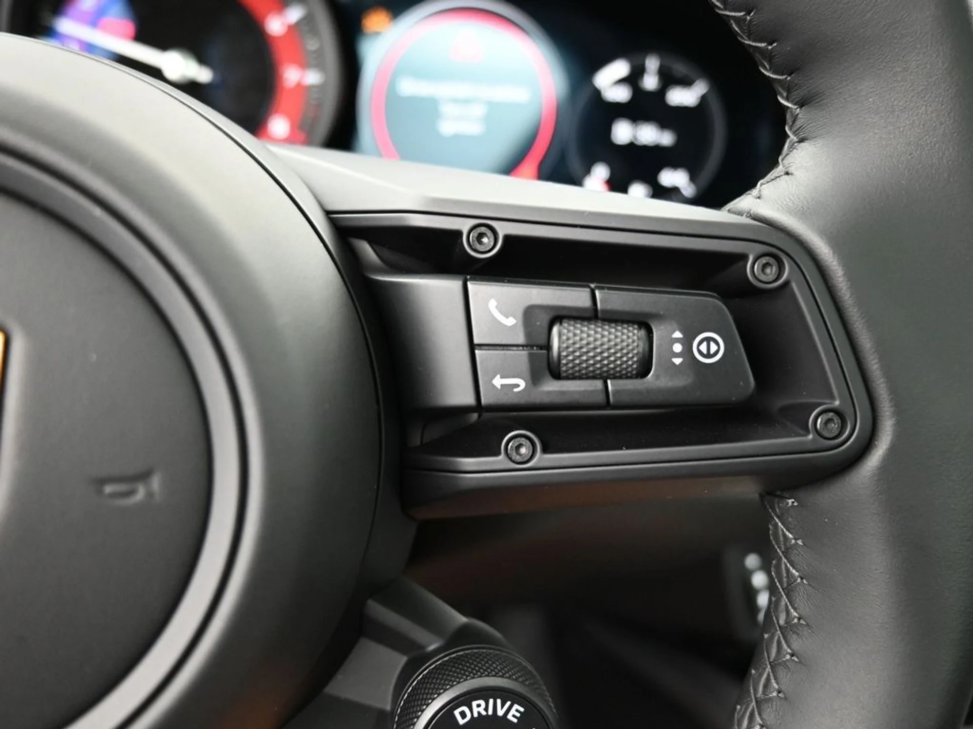 mph010_3199746780_4da5a8a4085b63418e836aef315a38b7_71605a14aa