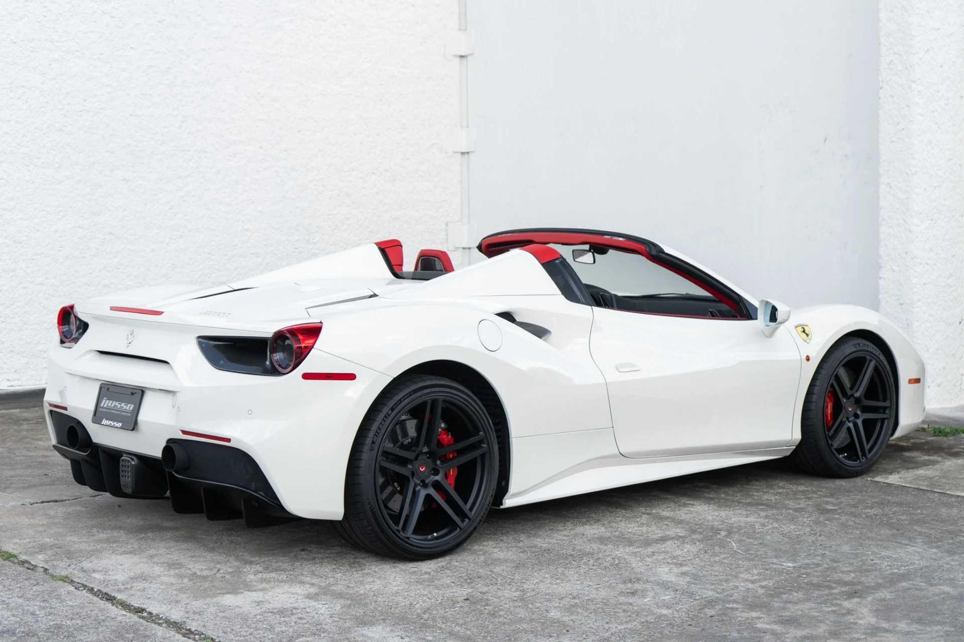 mph010_3202033898_Used_2018_Ferrari_488_Spider_1781219739_644a30d254