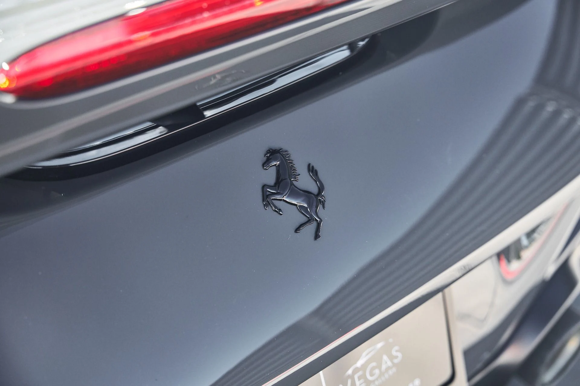 mph010_3203025405_Used_2022_Ferrari_F8_Spider_Base_1768868377_252190605b