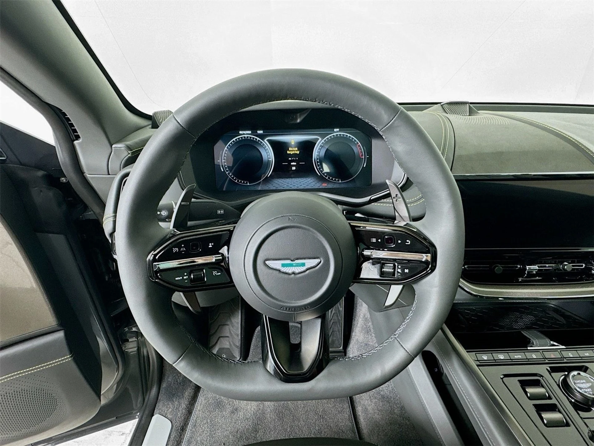 mph010_3205799036_8f6344c7e17dae5e57dbe53f9f43c99ax_76a3cab873