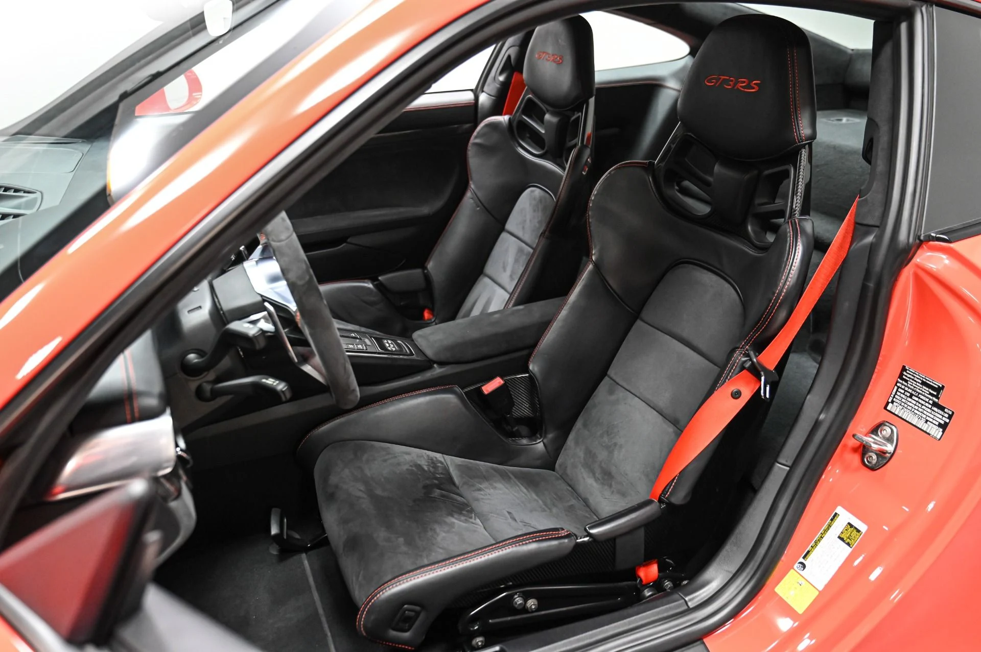 mph010_3206322044_Used_2016_Porsche_911_GT_3_RS_1788411929_4006c92ee8