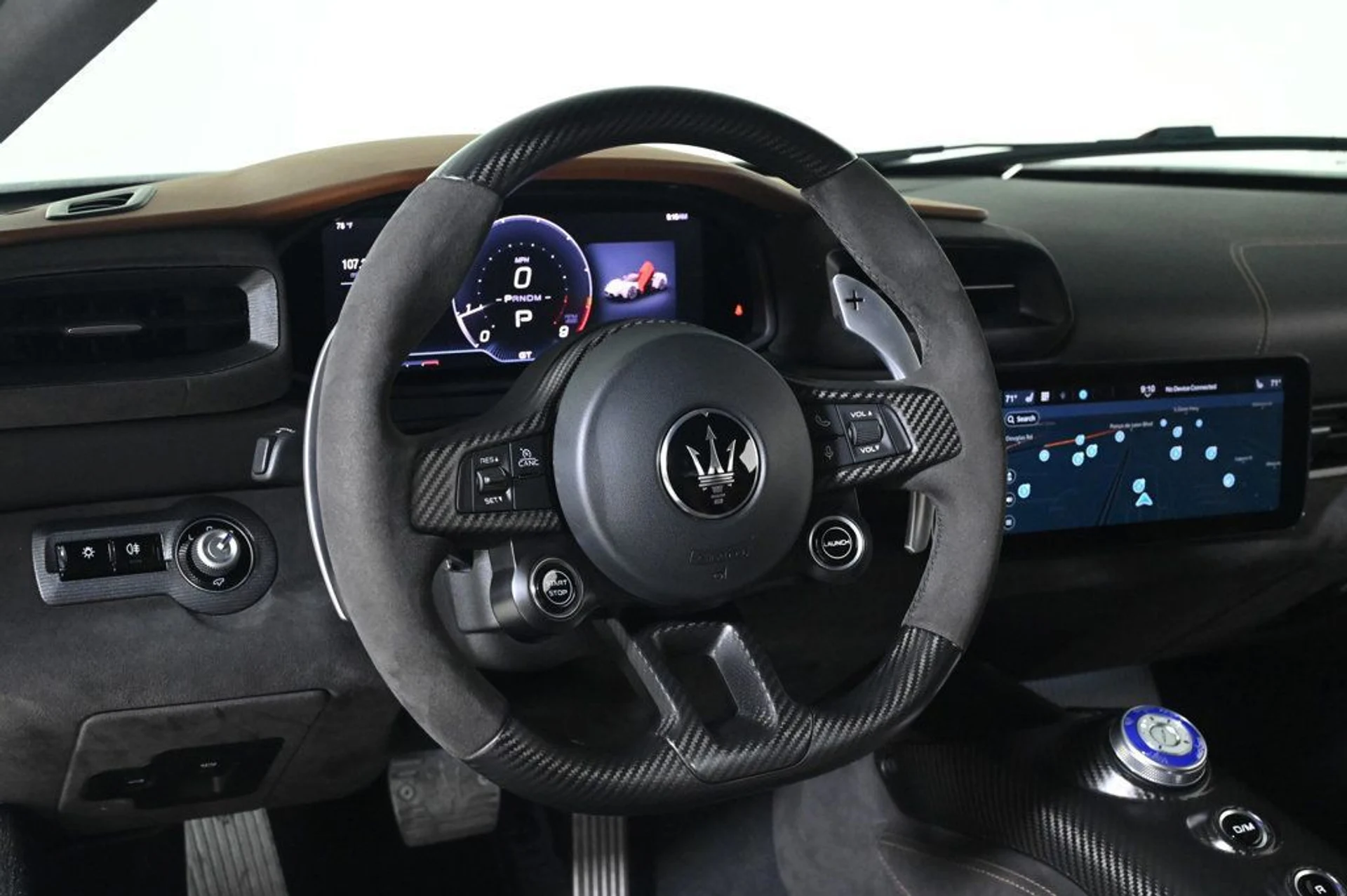 mph010_3207406188_used_2022_maserati_mc20_base_11350_22957730_10_1024_5705f4e41b