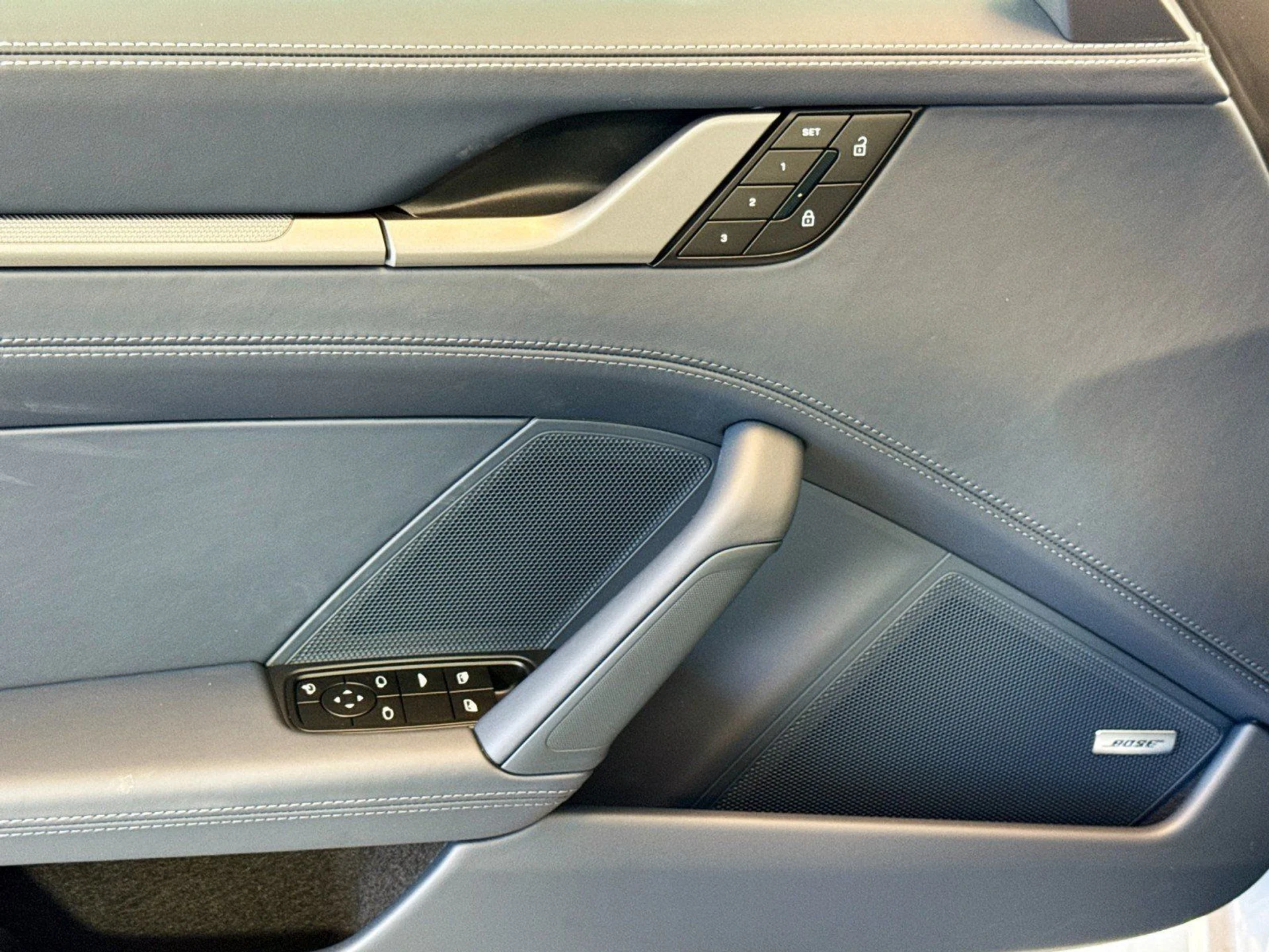 mph010_3208595440_45d2d998954b013dabe57e84618738a3_65dfaa87c8