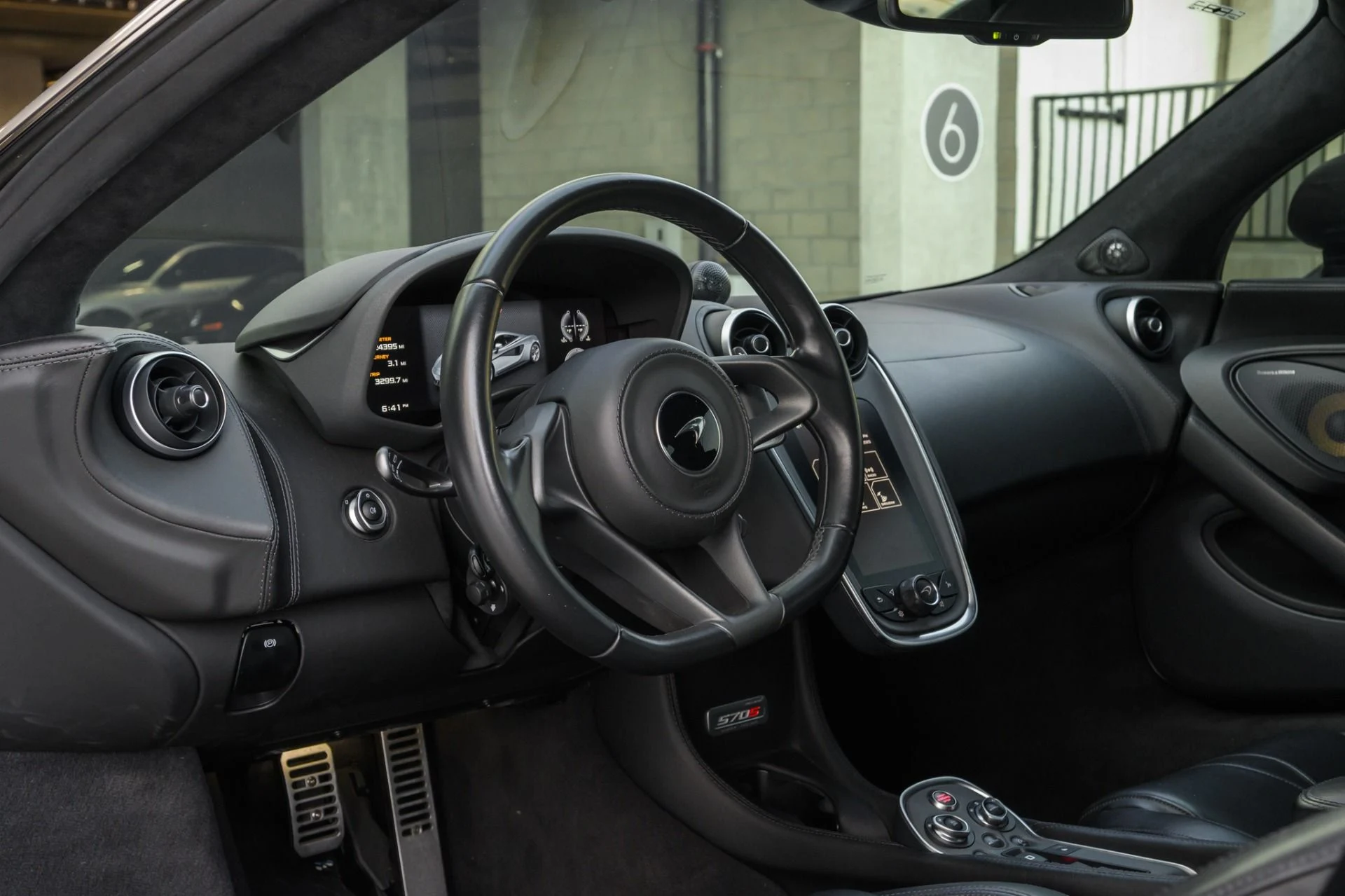 mph010_3216648185_Used_2019_Mc_Laren_570_S_1765498605_5e5fd12d55