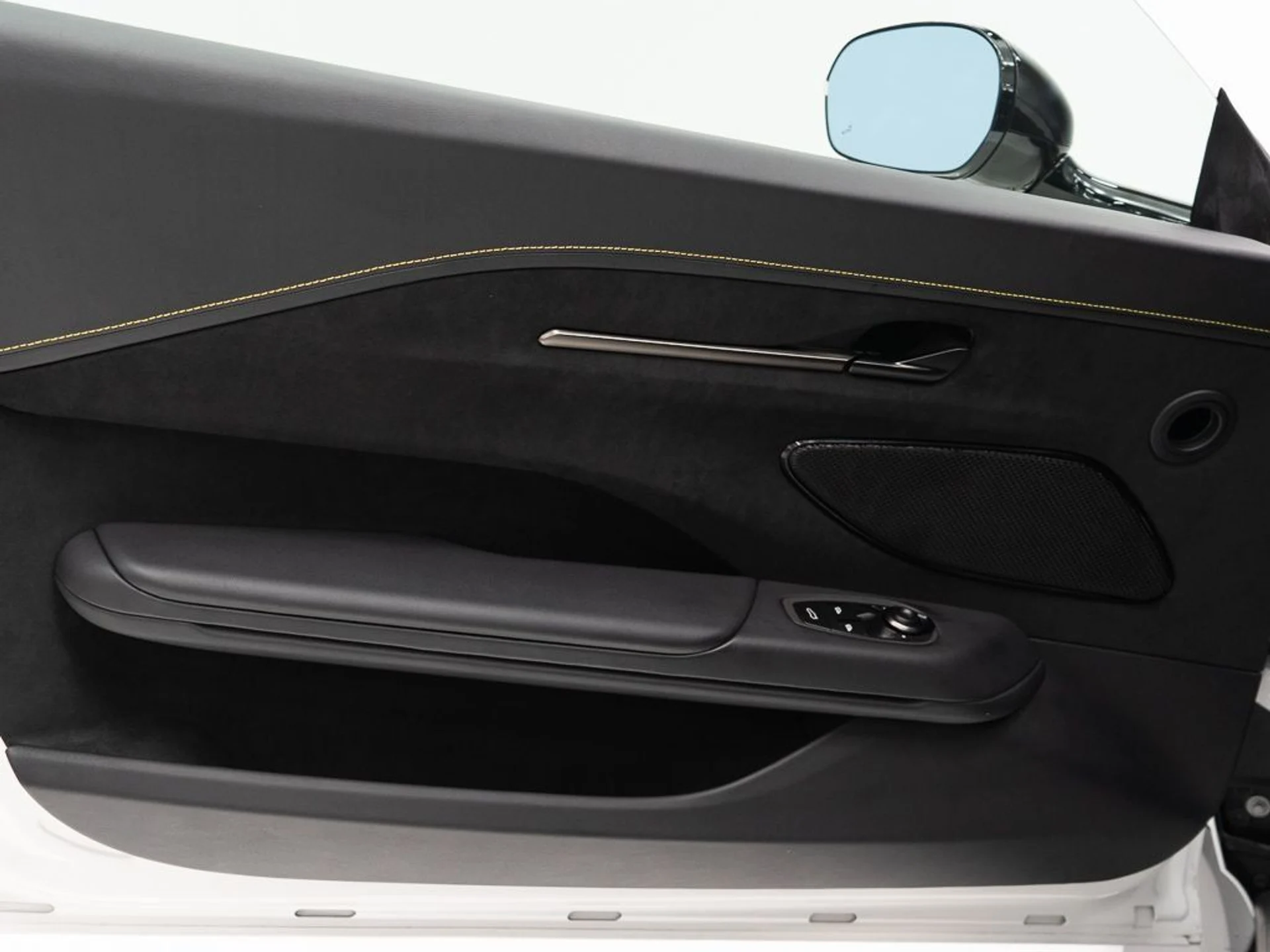 mph010_3217206413_27c95ead83b0f8cc38a306b950447623_bc921715b3