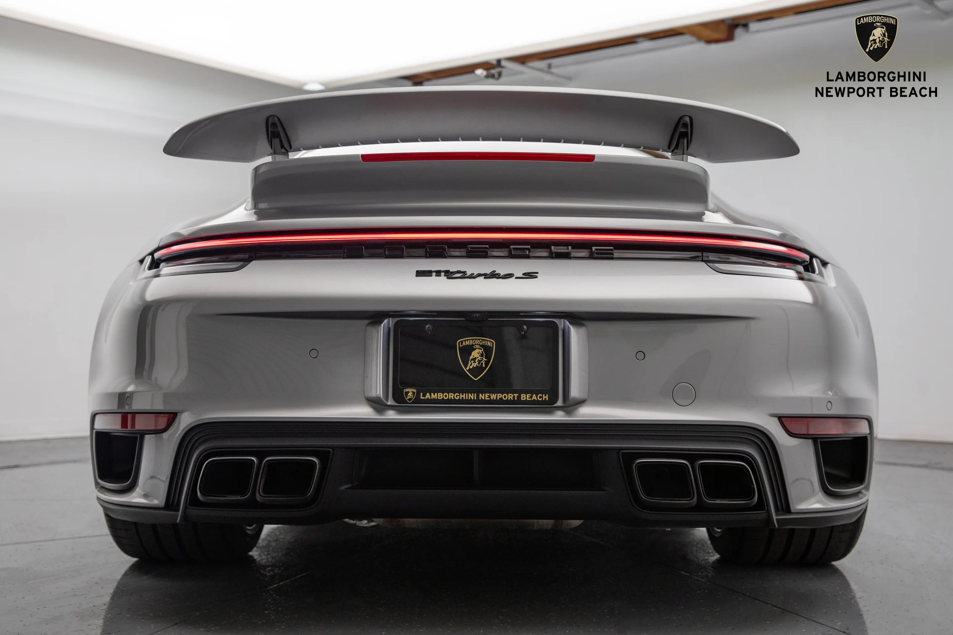 mph010_322547002_2b1d47c1a20d76389a32eaadf05853fb_eb24771be8