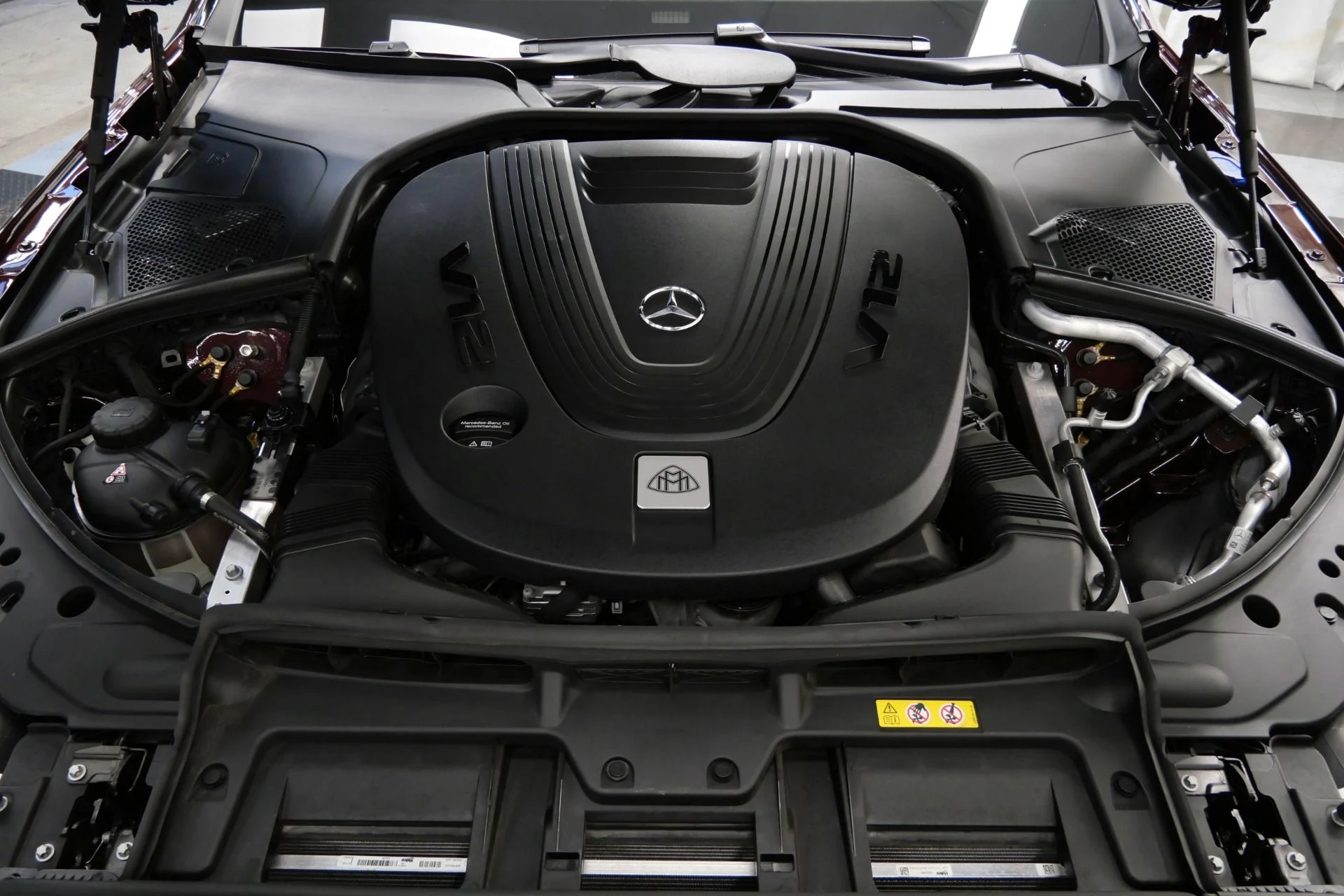 mph010_3225923449_Used_2023_Mercedes_Benz_Mercedes_Maybach_S_680_1758656012_2f50e90c24