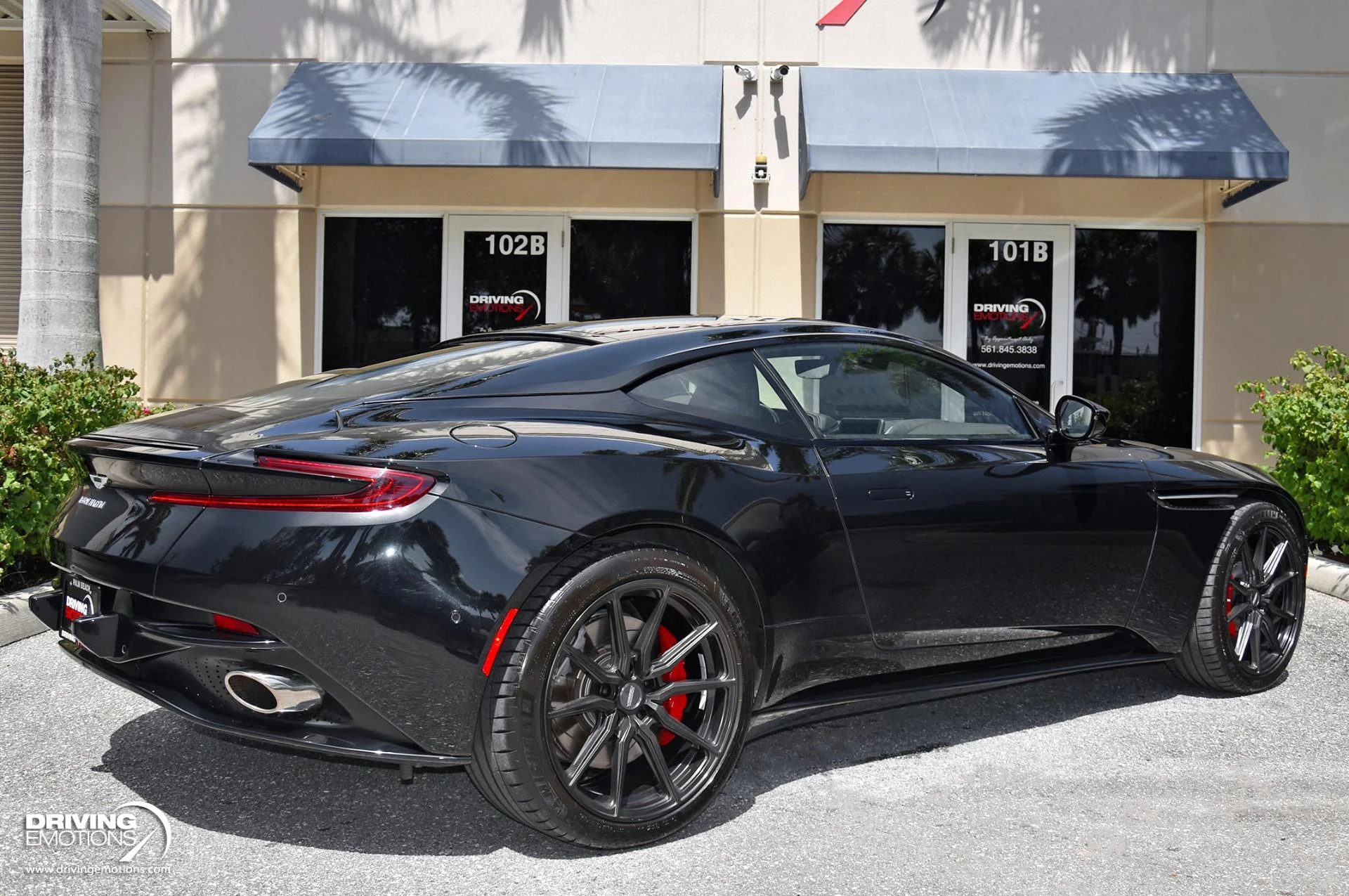 mph010_3228339094_861_p11_l_73bfaff7ba