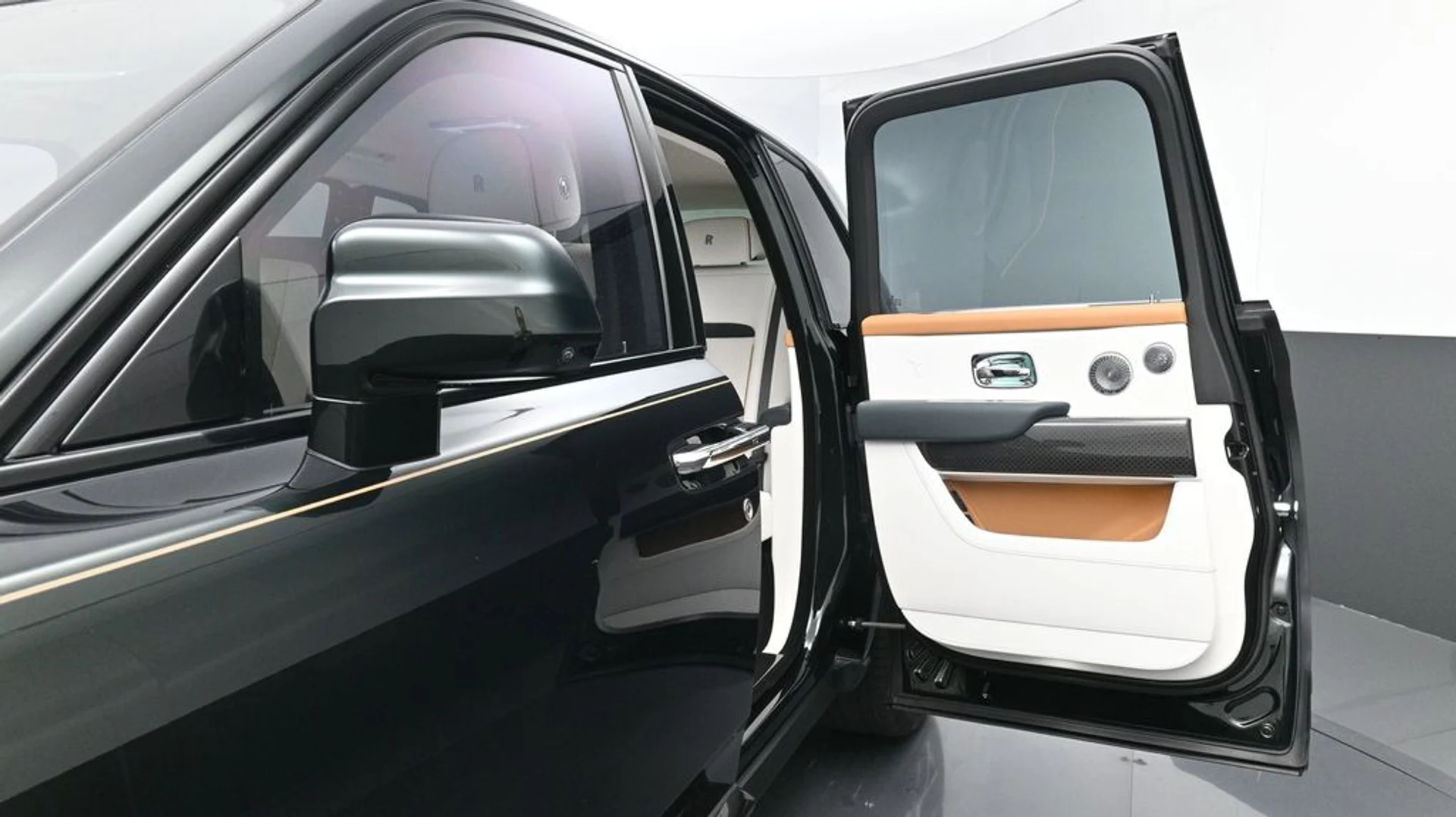 mph010_3229262092_a52426f92ebe73e32dc3f25c7cce94d1x_862184803c