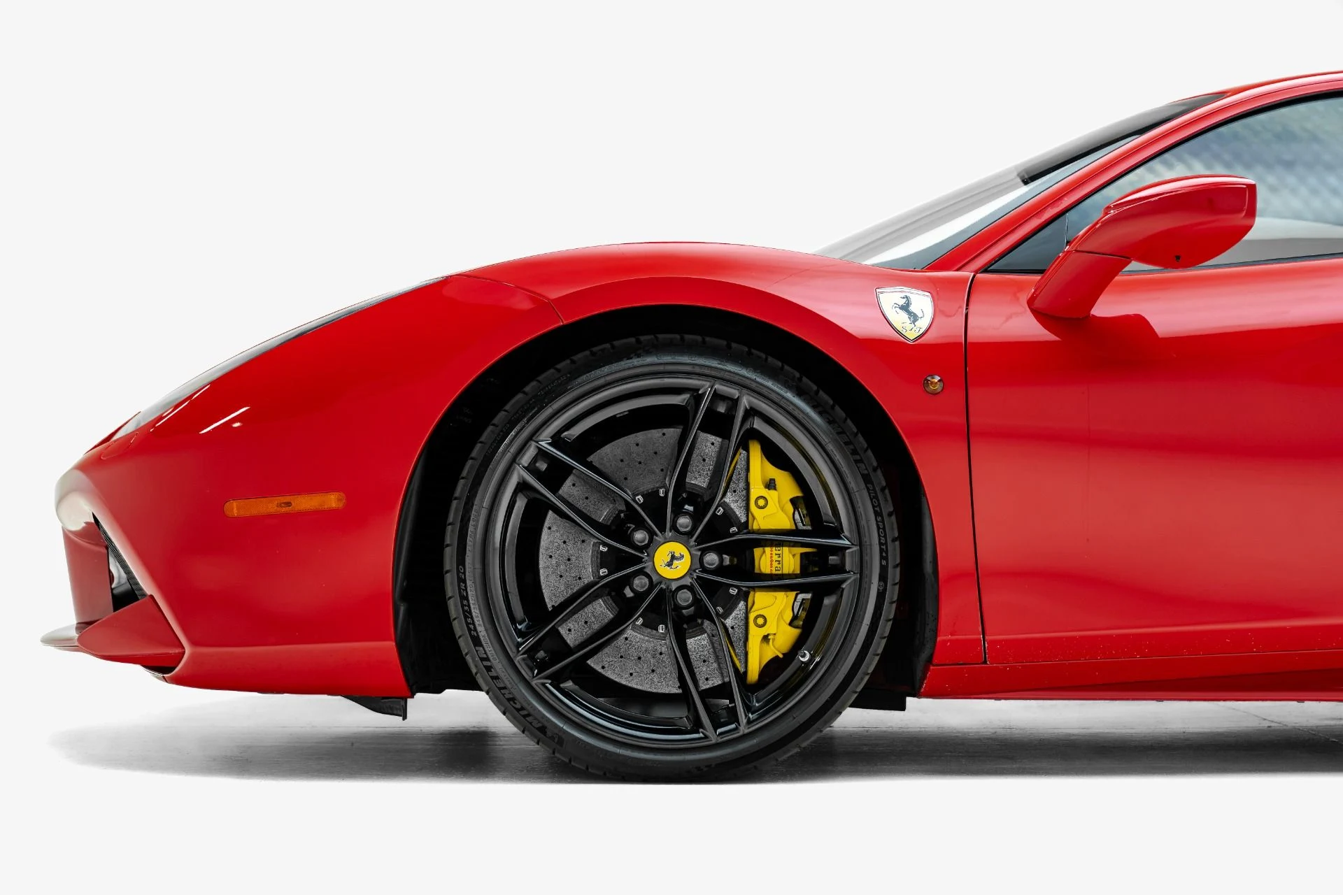 mph010_3233669454_Used_2016_Ferrari_488_GTB_1789513480_a8cac9c719