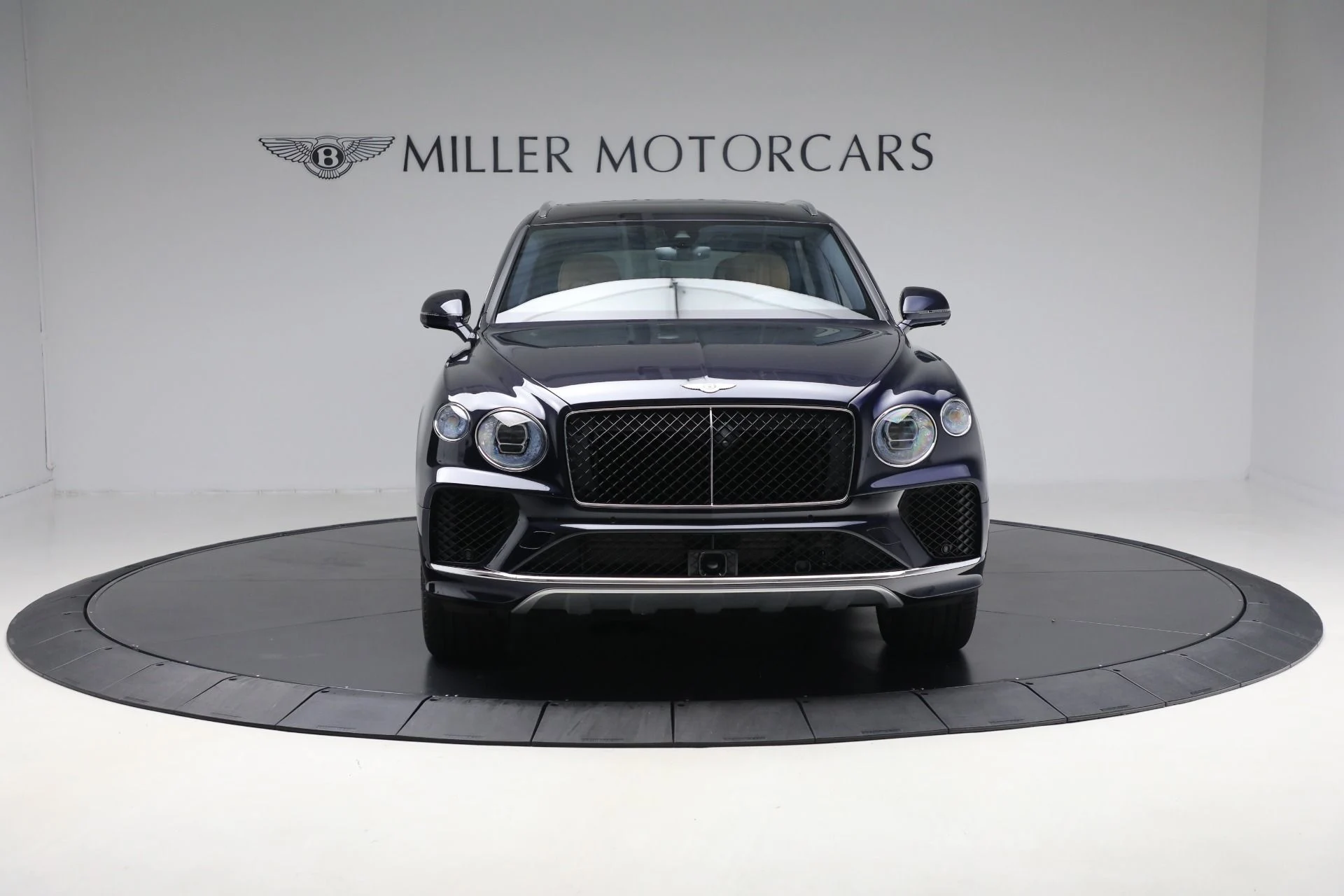mph010_3240878170_Used_2024_Bentley_Bentayga_EWB_V8_f14c51dcf1