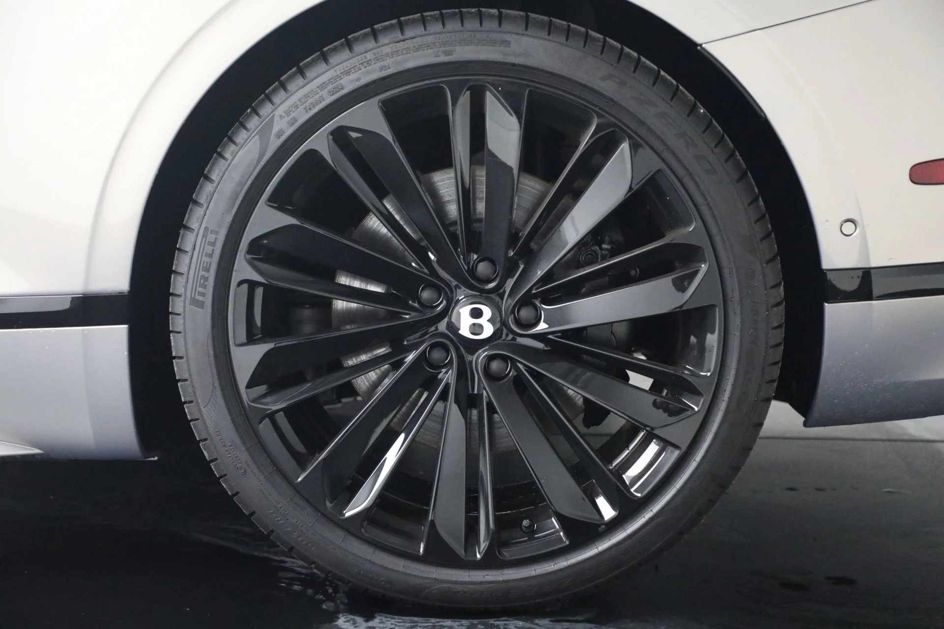 mph010_3241423427_Used_2025_Bentley_Continental_GT_Speed_1770075890_1635daf638