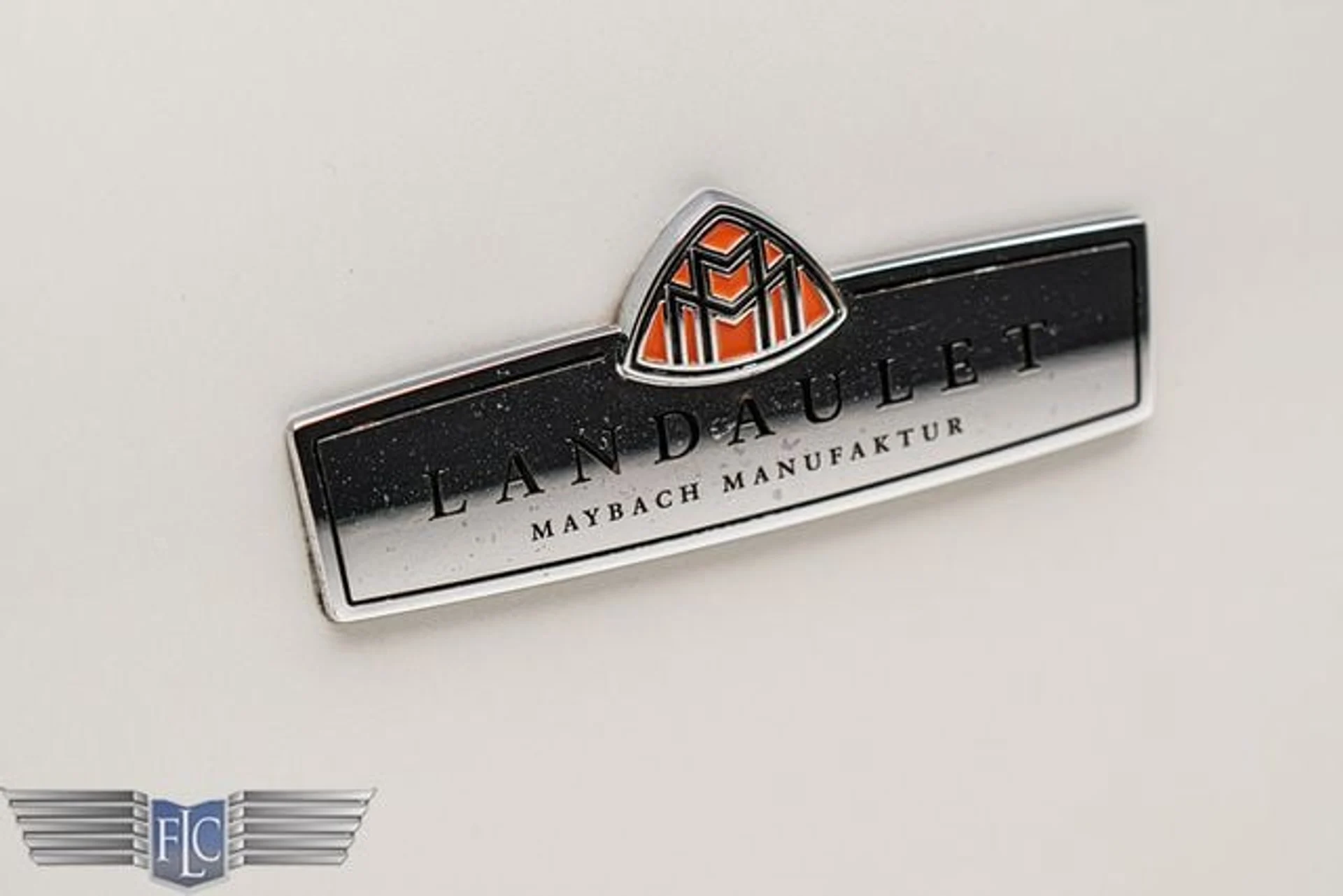 mph010_3249862757_used_2009_maybach_landaulet_s_9689_23032482_15_640_2b80bcf610