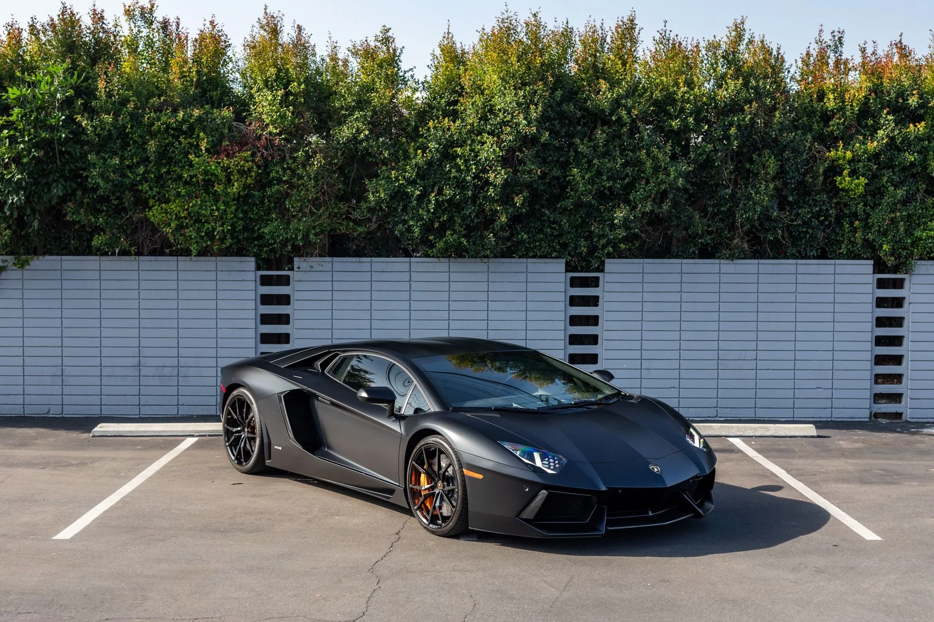 mph010_3253823686_Used_2014_Lamborghini_Aventador_LP_700_4_1776699950_ae28a3d5a2