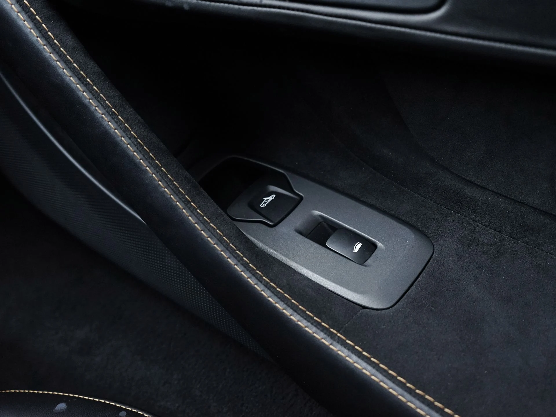 mph010_3258969280_49cf7d287909b7af21d88a7b3c3a8fdcx_f1aec62353