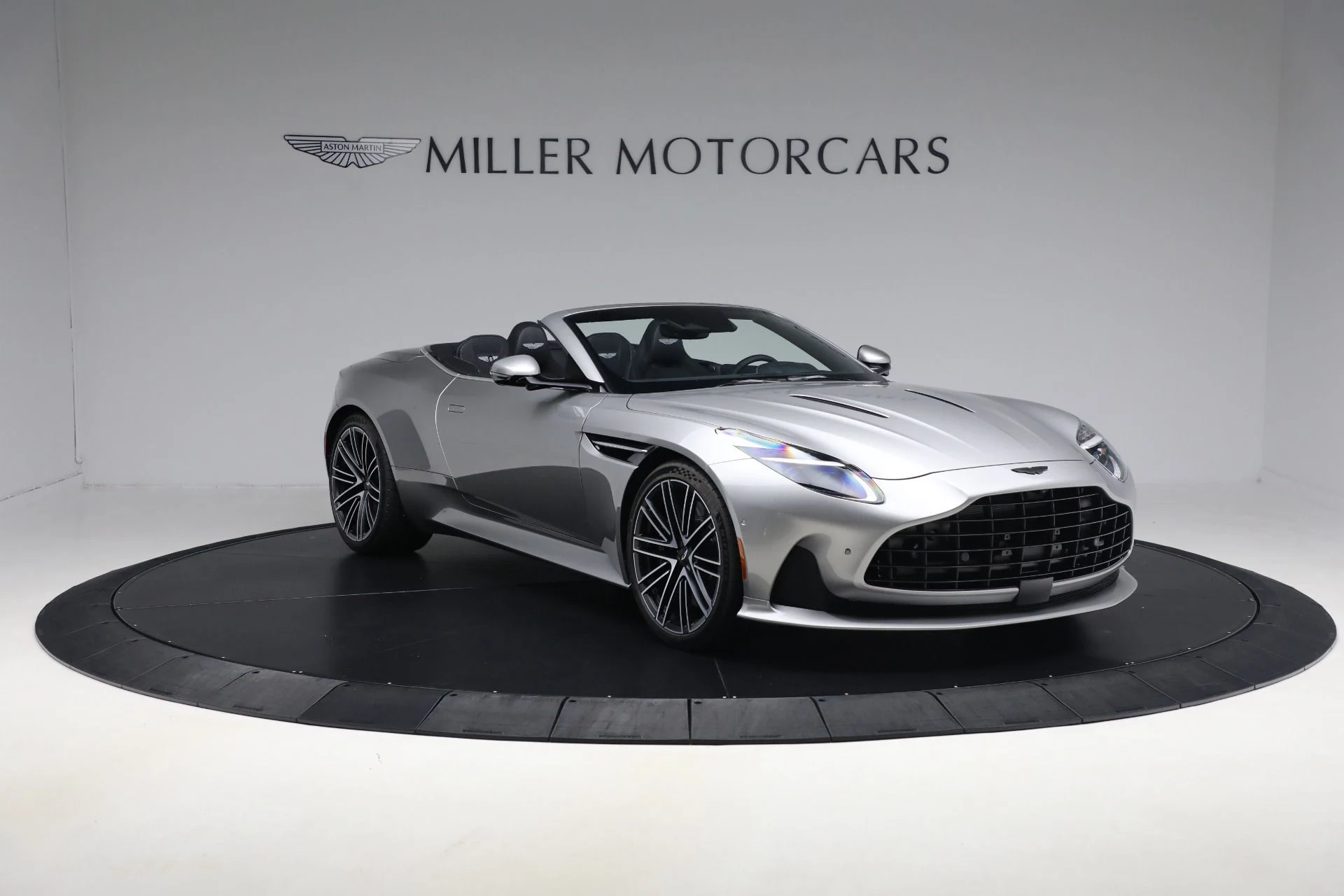 mph010_3261234622_New_2026_Aston_Martin_DB_12_Volante_61be6b695c