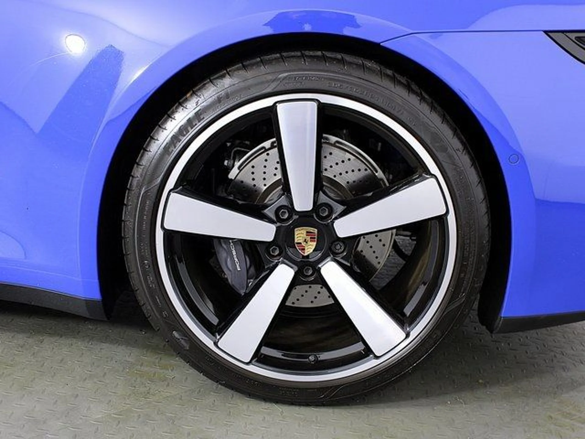 mph010_3262307302_deb0dfd6b438530a9bb117fa5e2430b7_e1ffec1a00