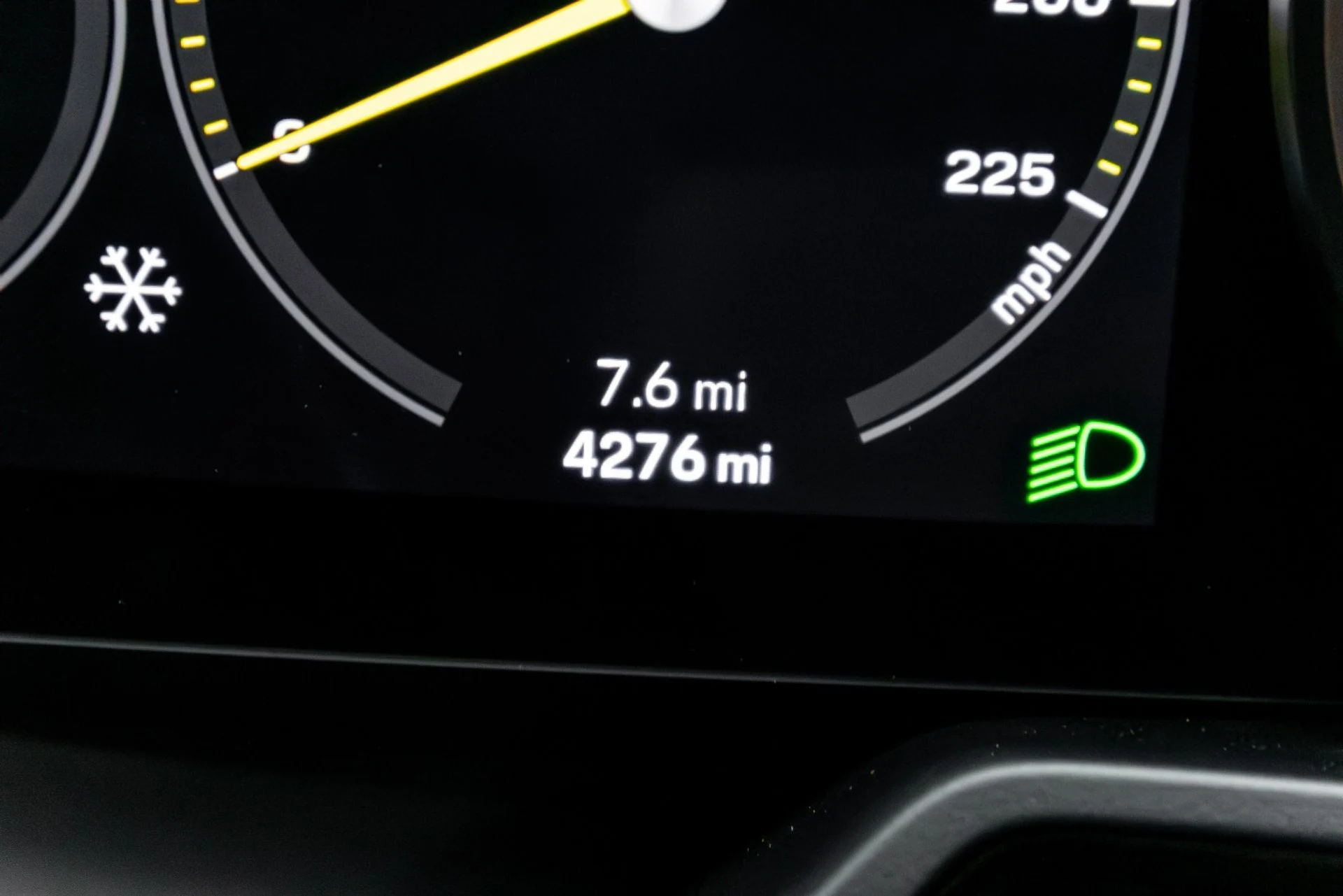 mph010_3262431764_Used_2024_Porsche_911_GT_3_Touring_1770958788_c442c9ddf4