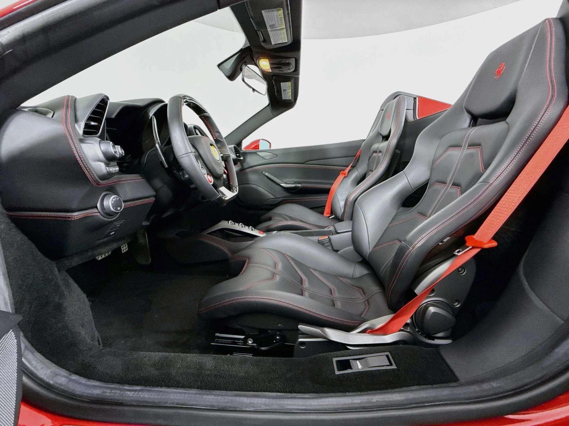 mph010_3266869200_Used_2019_Ferrari_488_Spider_1787009323_de8288c22a