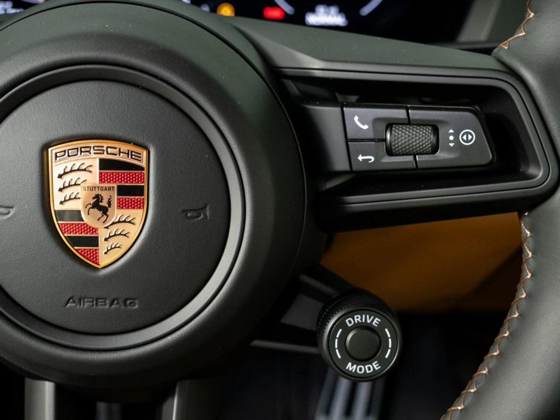 mph010_3273354381_m83_Zpa_FJ_It_Rog_QX_8wie5_HLWO_9s_89e13199a8