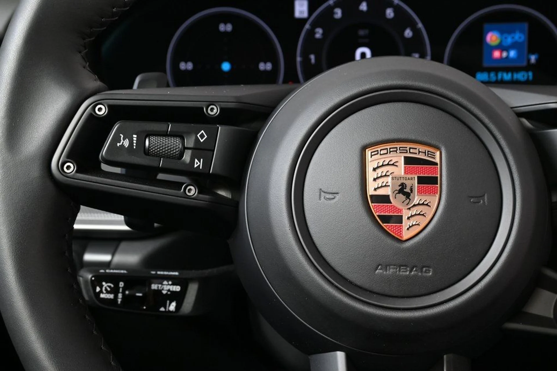 mph010_3273463675_5396c0a4ab8ed8459d9acee4ff886988_002ce9c85f