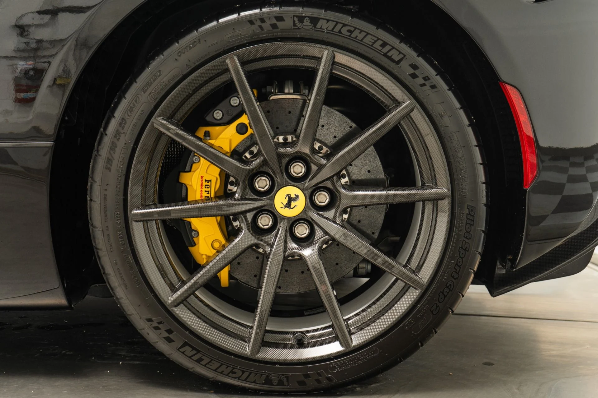 mph010_3283921459_Used_2024_Ferrari_SF_90_Spider_Assetto_Fiorano_1756152921_564beb10f0