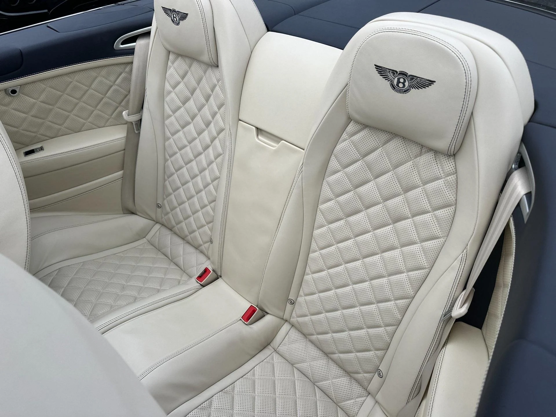 mph010_3285018857_Used_2017_Bentley_Continental_GT_V8_1767193809_1975428317