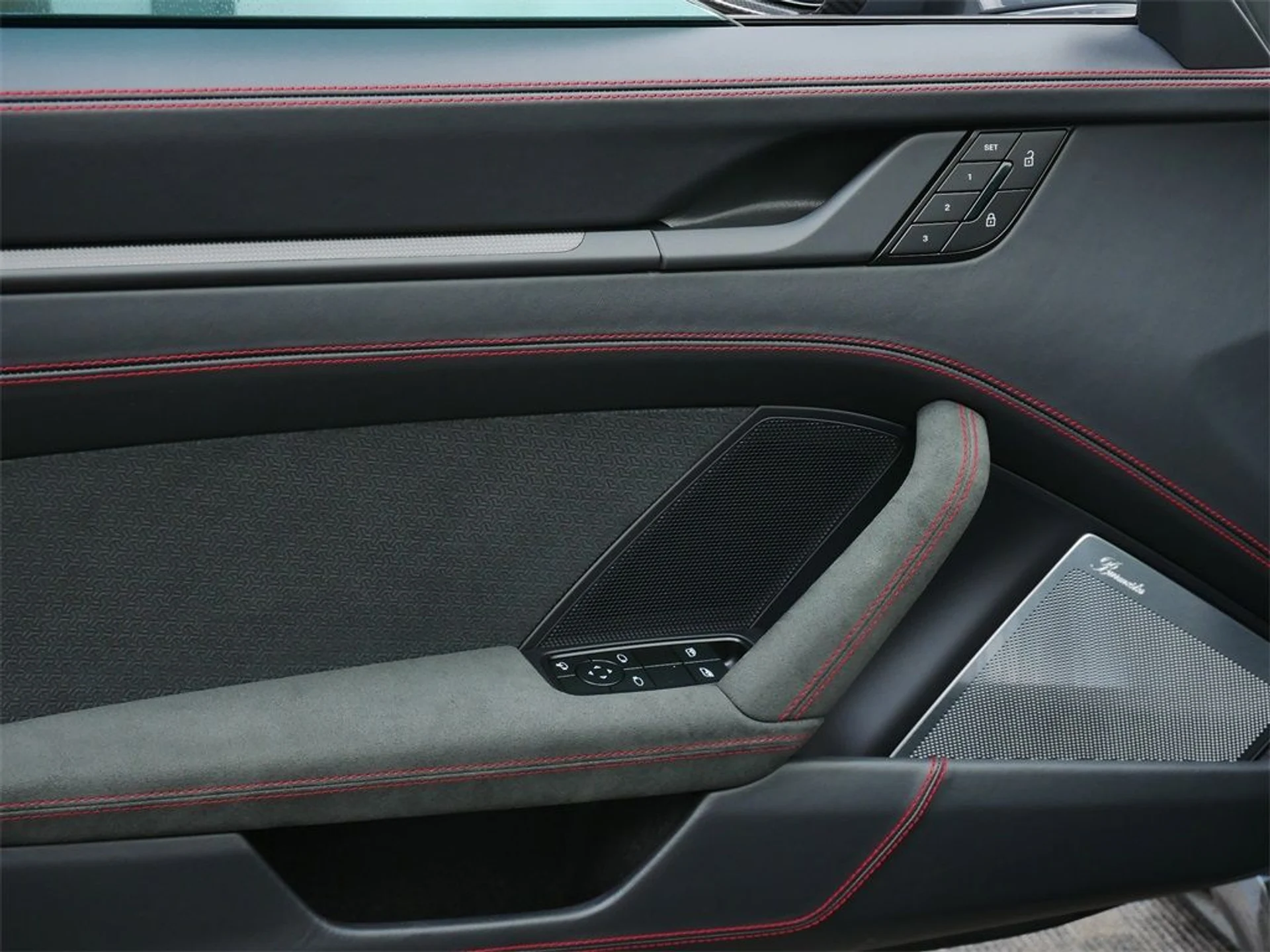 mph010_32863422_38b4e897af3fcf5fc16ee2e6d7b2839b_7217268a12