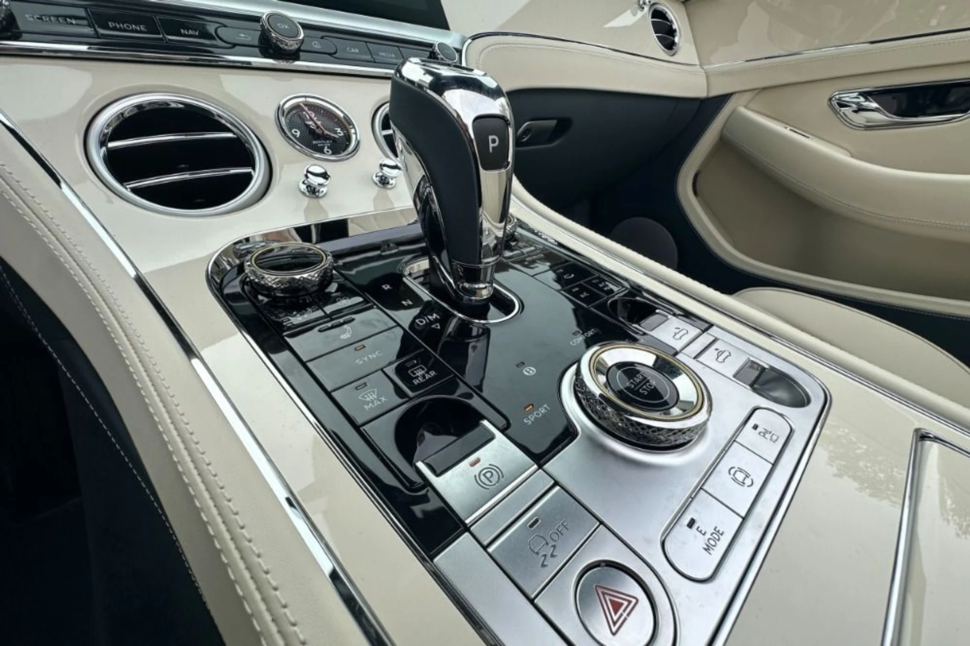 mph010_3288168865_New_2026_Bentley_Continental_GT_GTC_1777983320_14e47b53c0