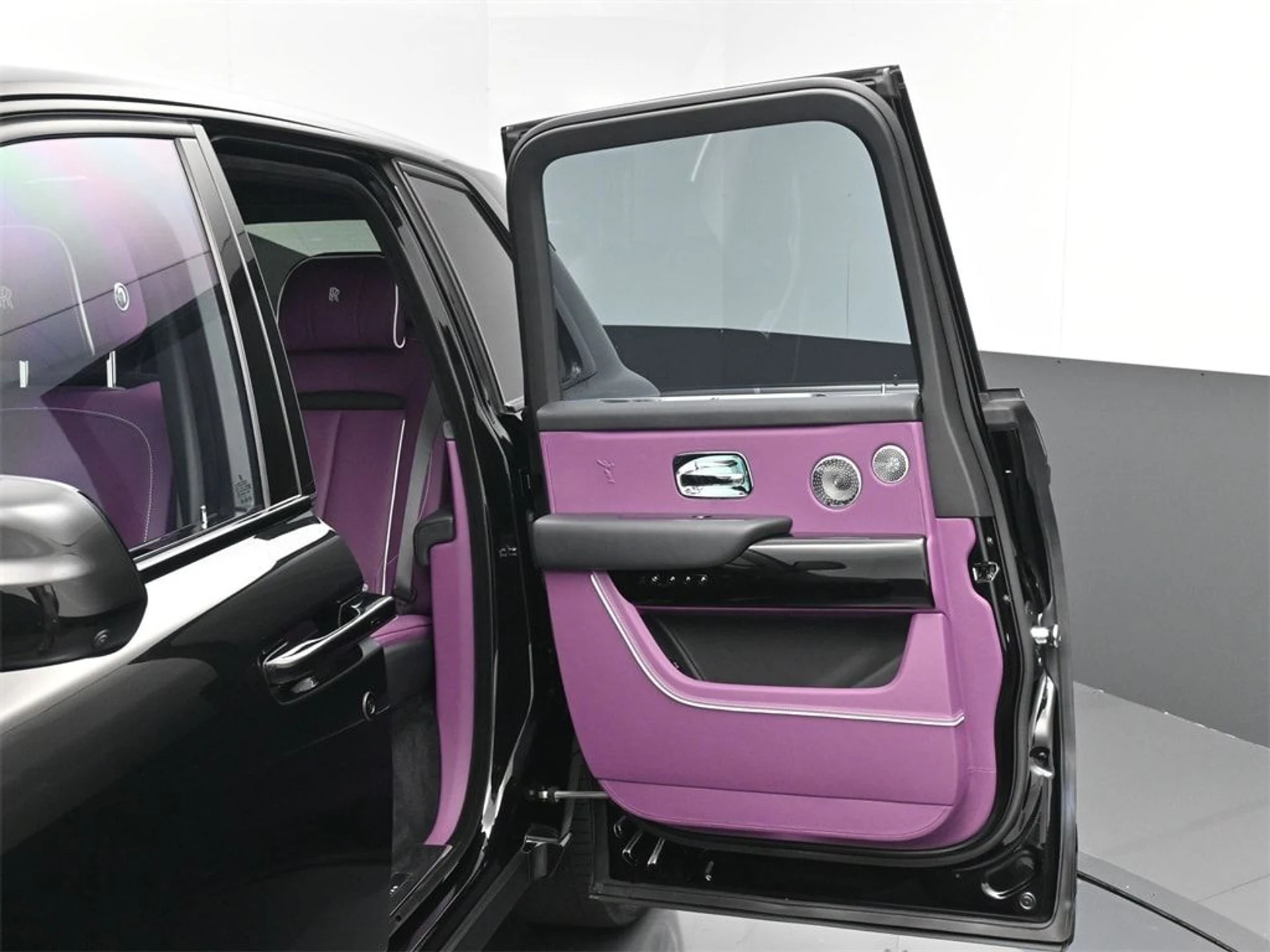 mph010_3292582200_b36330769a8a83b3018d5b503e4864bex_eaf7859144