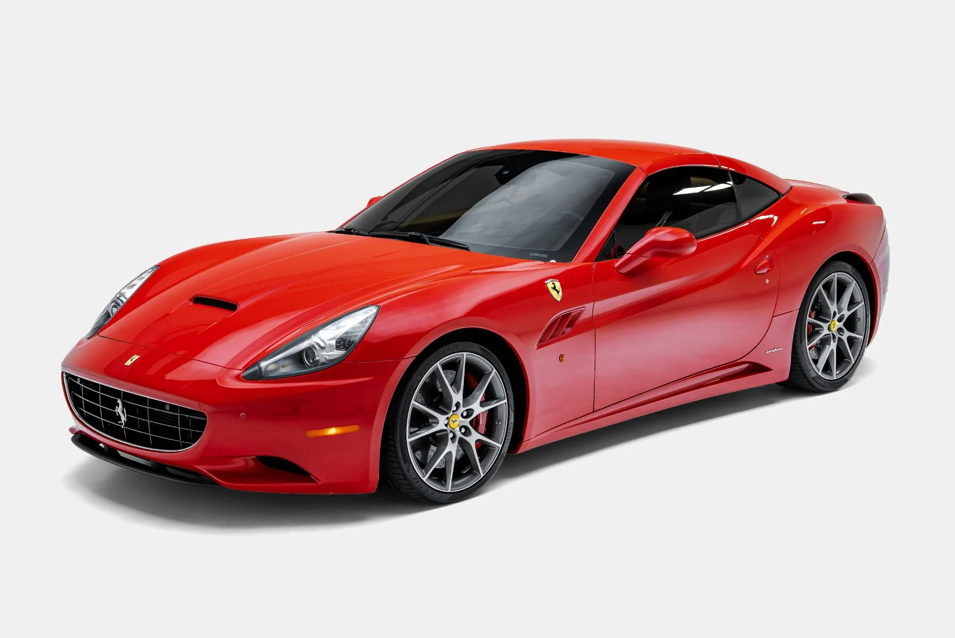 mph010_32941627_Used_2011_Ferrari_California_1793140823_342b446298