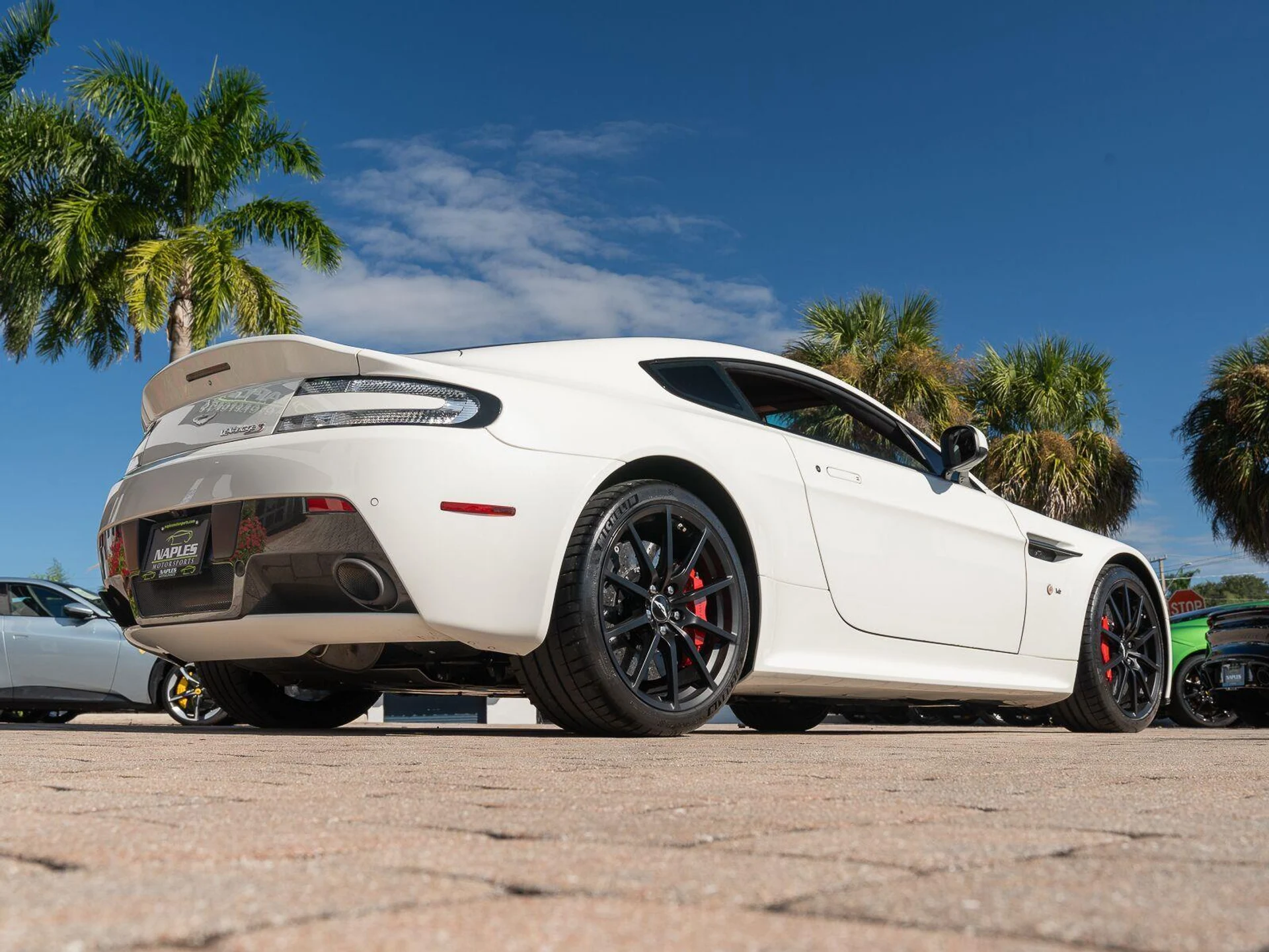mph010_3294630248_Used_2017_Aston_Martin_Vantage_S_1792786088_837dffffbc