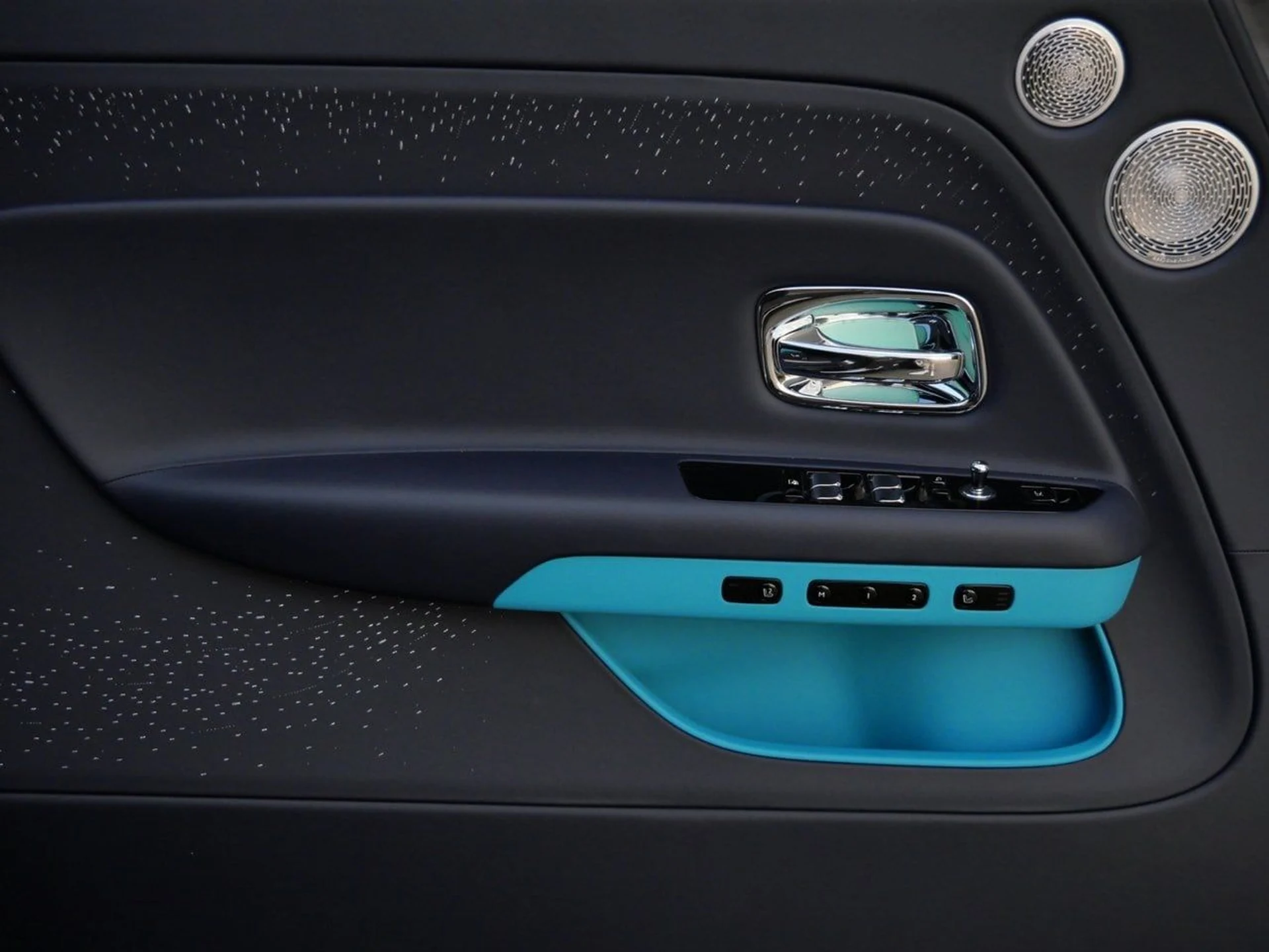 mph010_3299239003_32482ec97c21956a510681b32c9c8626x_b90d37bba4