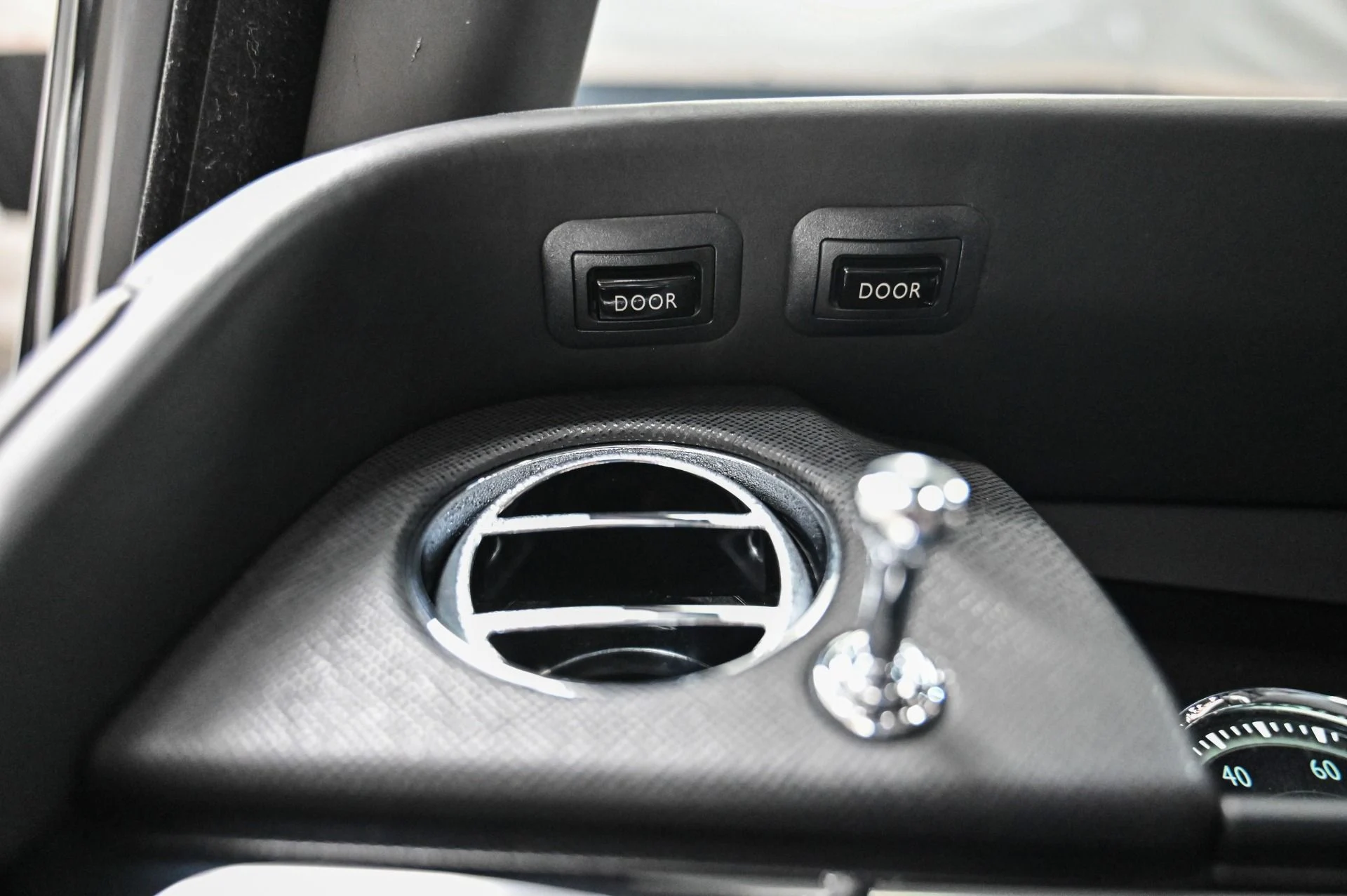 mph010_3300130077_Used_2019_Rolls_Royce_Cullinan_1761408905_cdf8a662f2