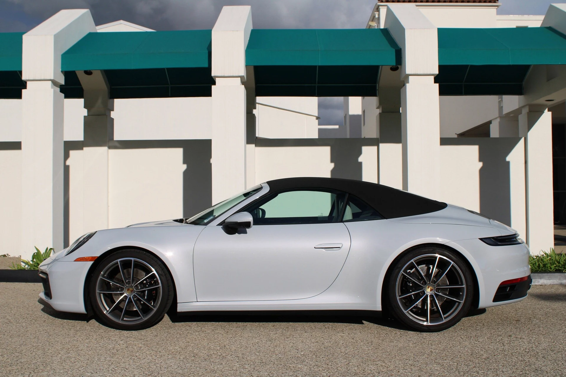 mph010_3300180274_27eaff7d27e704ce438f56923d3f5fd1x_f41a820c8f